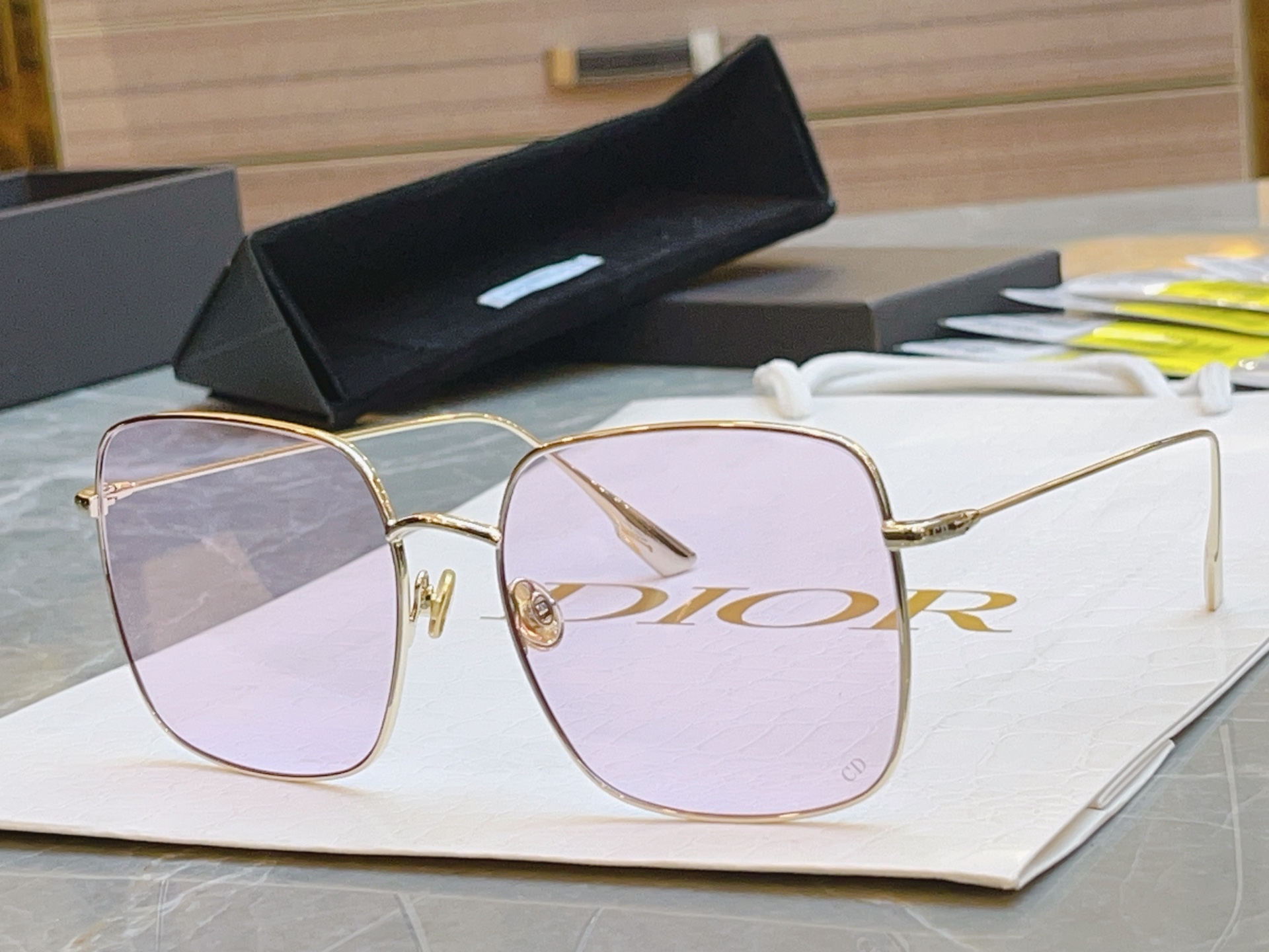 ，素颜女神王丽坤 古力娜扎 网红小红书同款齐色了 超级爆款，原单带条码说明书 市面高端品质【Dior】迪