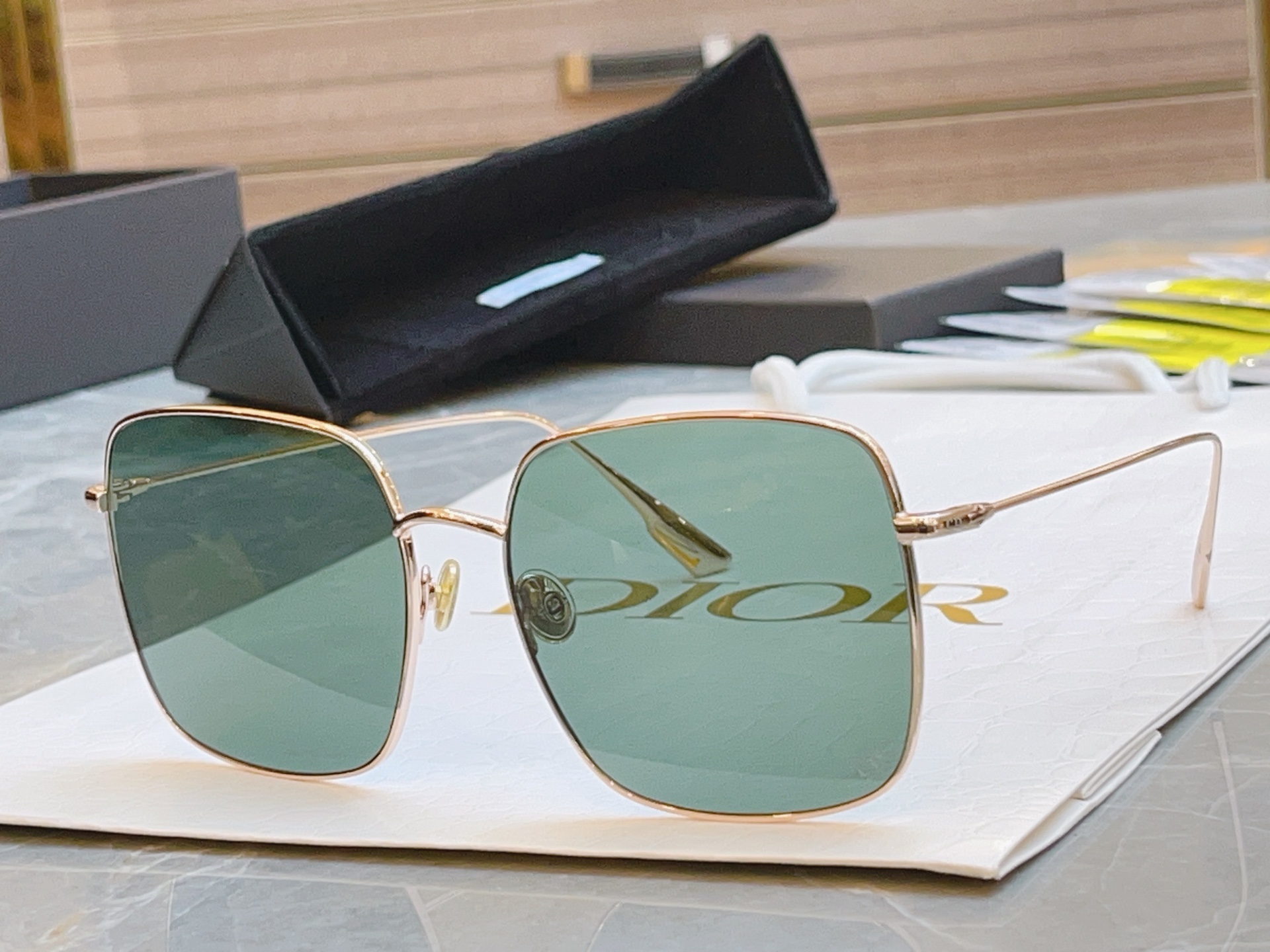 ，素颜女神王丽坤 古力娜扎 网红小红书同款齐色了 超级爆款，原单带条码说明书 市面高端品质【Dior】迪