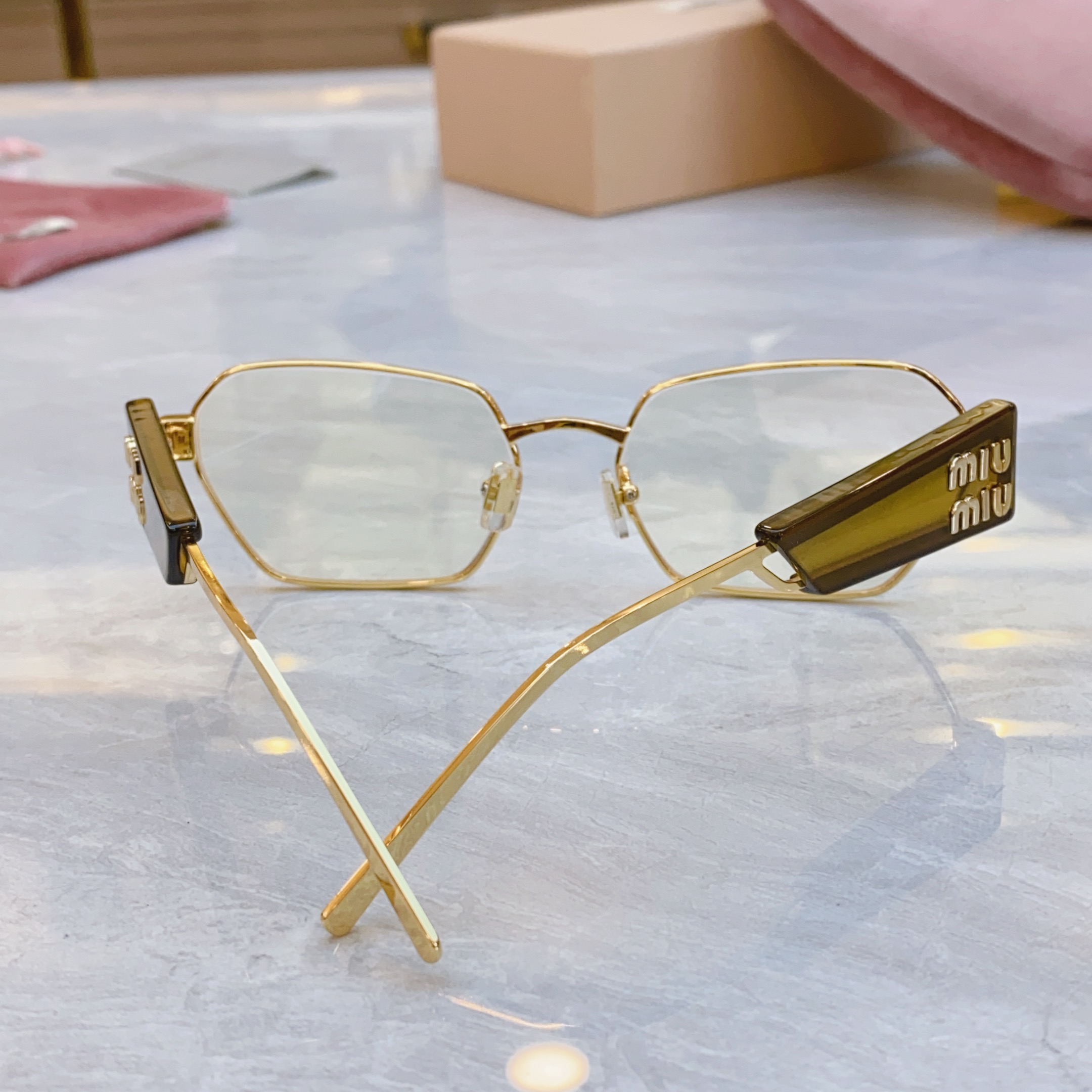 ，【MIUMI*】缪*缪新款眼镜架，Mod：SMU 53W，SIZE58口18-140