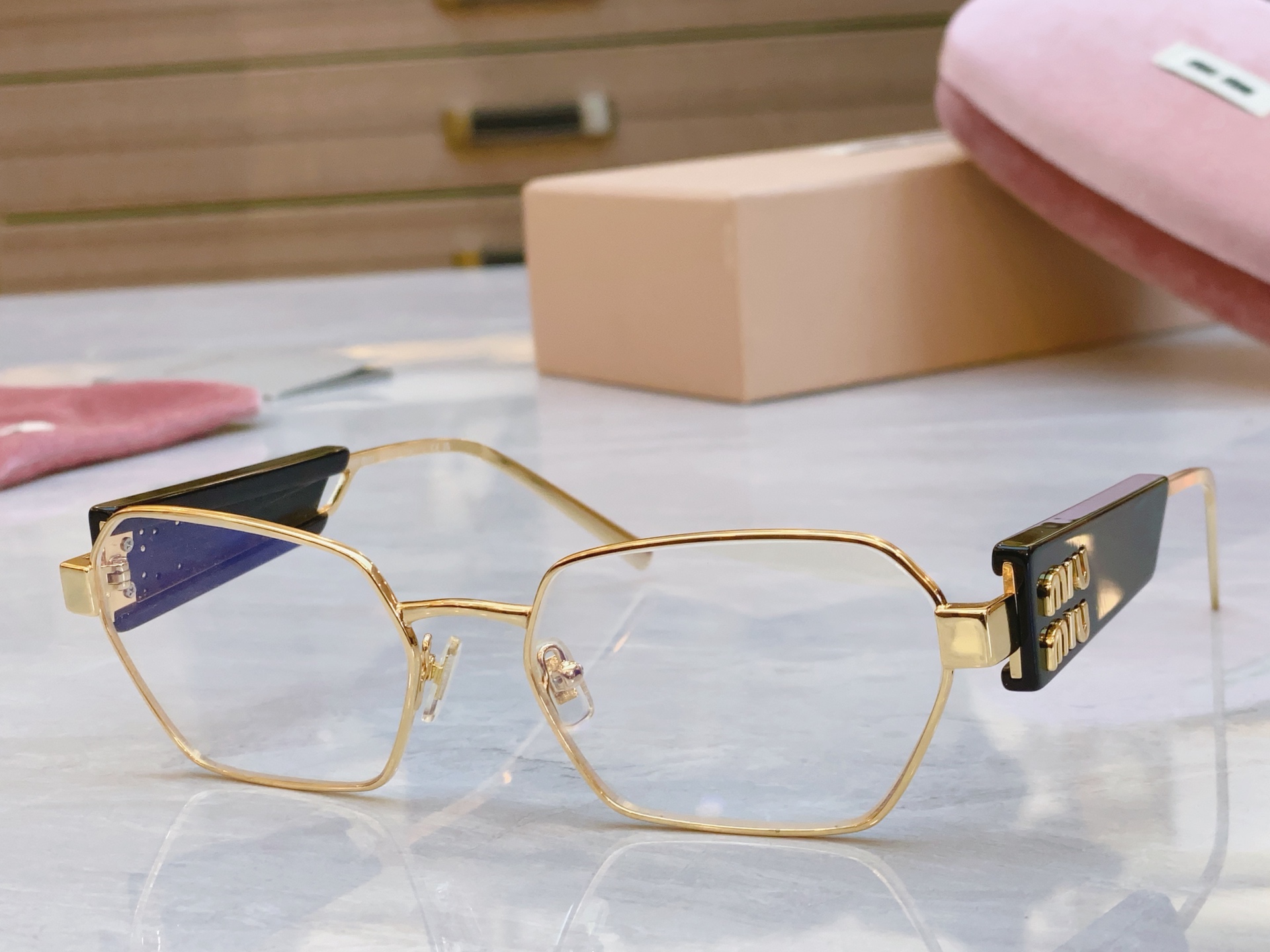 ，【MIUMI*】缪*缪新款眼镜架，Mod：SMU 53W，SIZE58口18-140