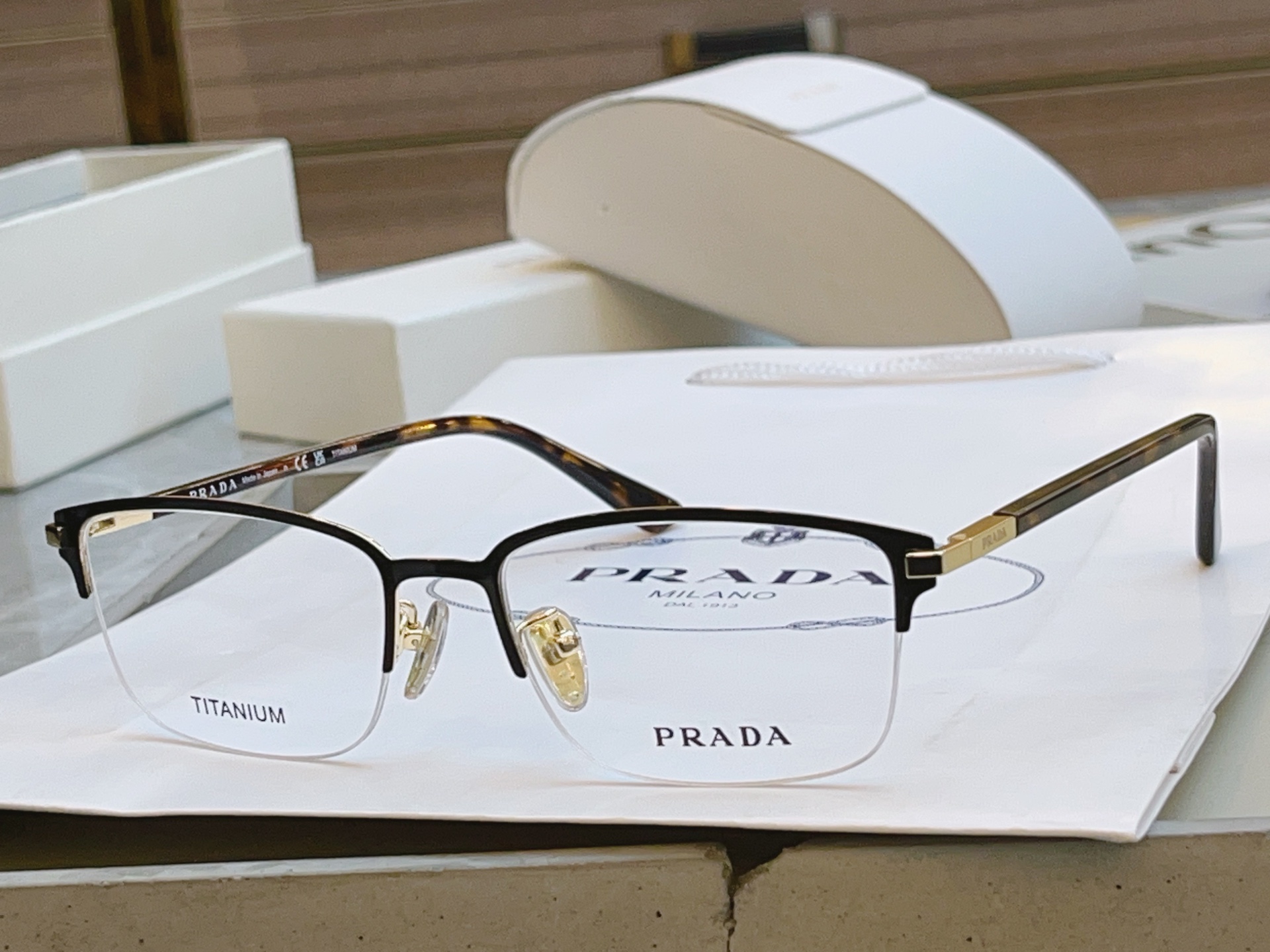 ，【PRAD*】普拉*达新款眼镜架，MODEL：VPR 53Y，SIZE：55口18-145