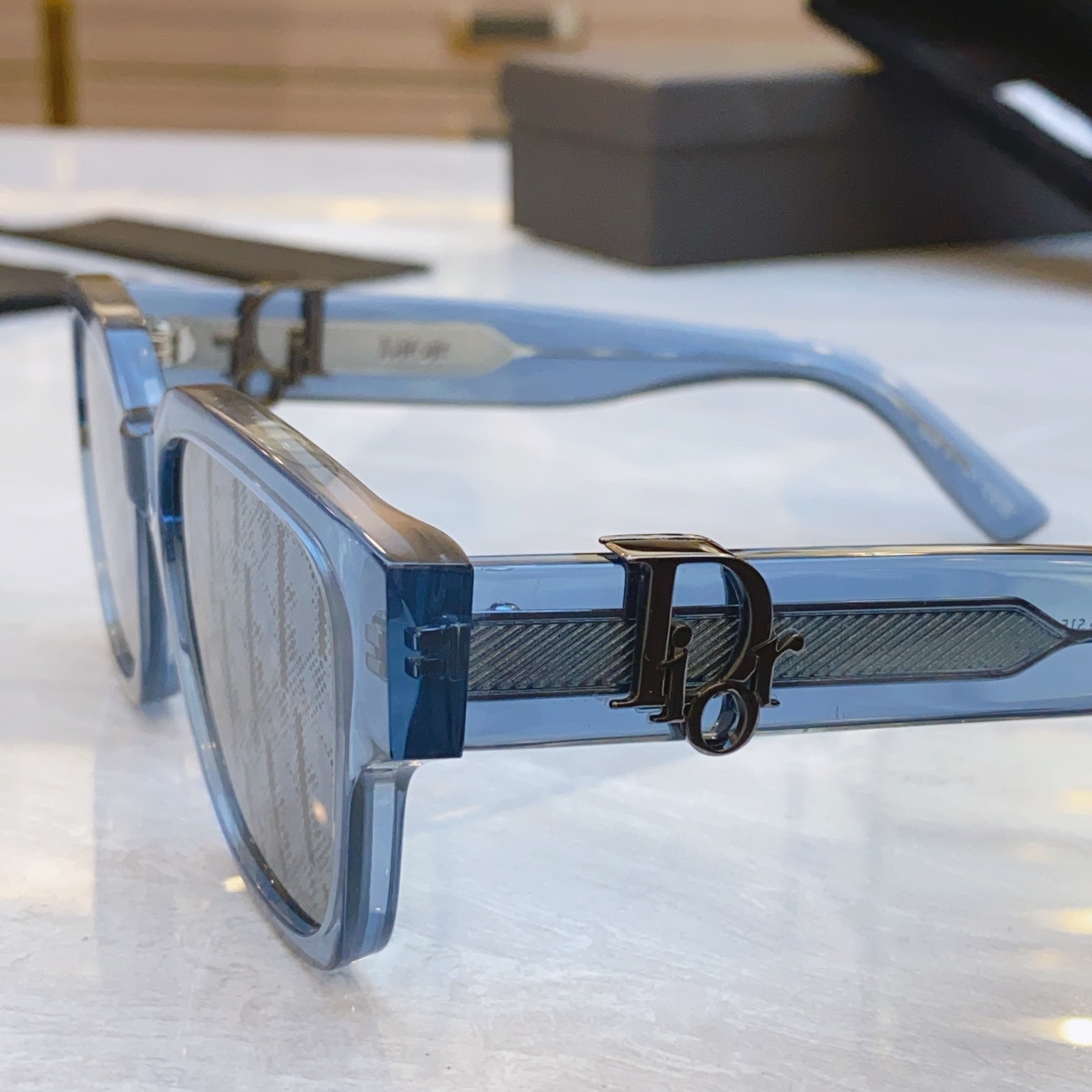 ，【DIO* 】迪*奥新款太阳镜，
MODEL：DIOR Oblique S1F，SIZE：54口18-