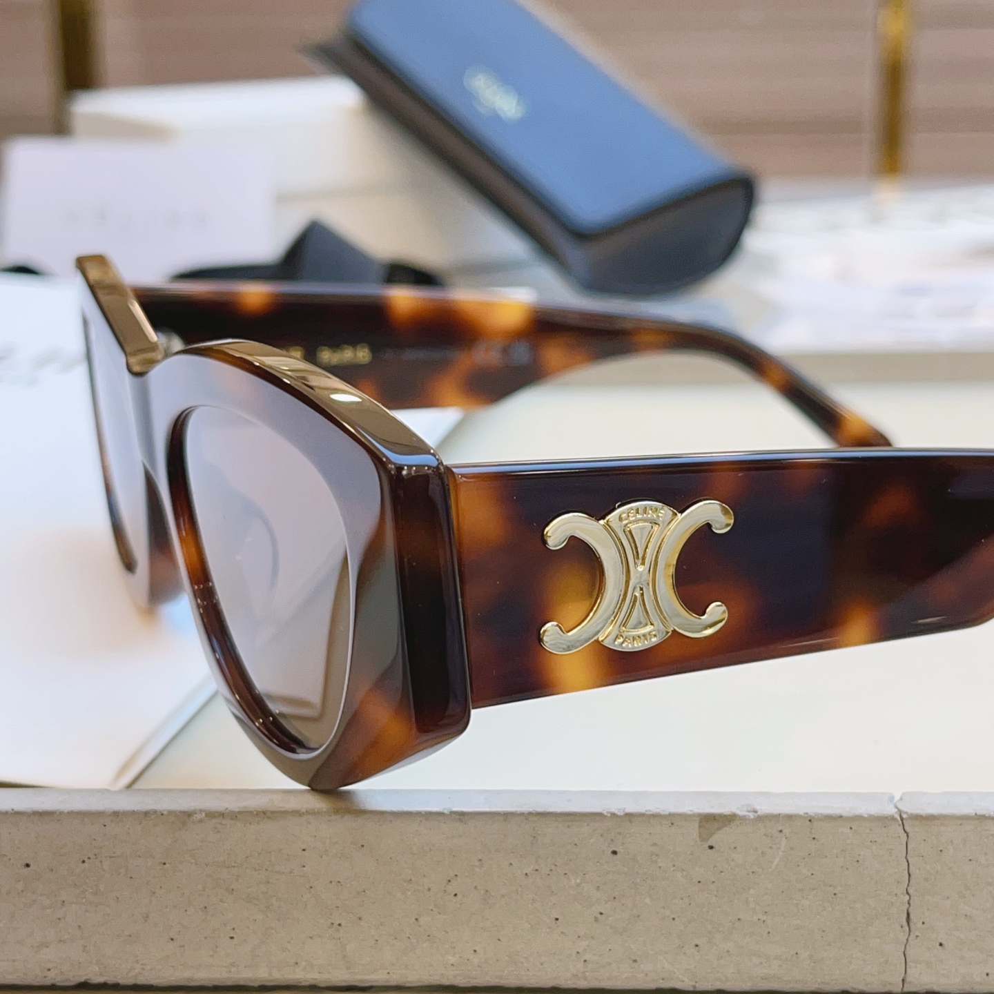 ，【CELIN*】赛*琳新款太阳镜， MODELCL40308U ，高版本✨，SIZE 55口18-14