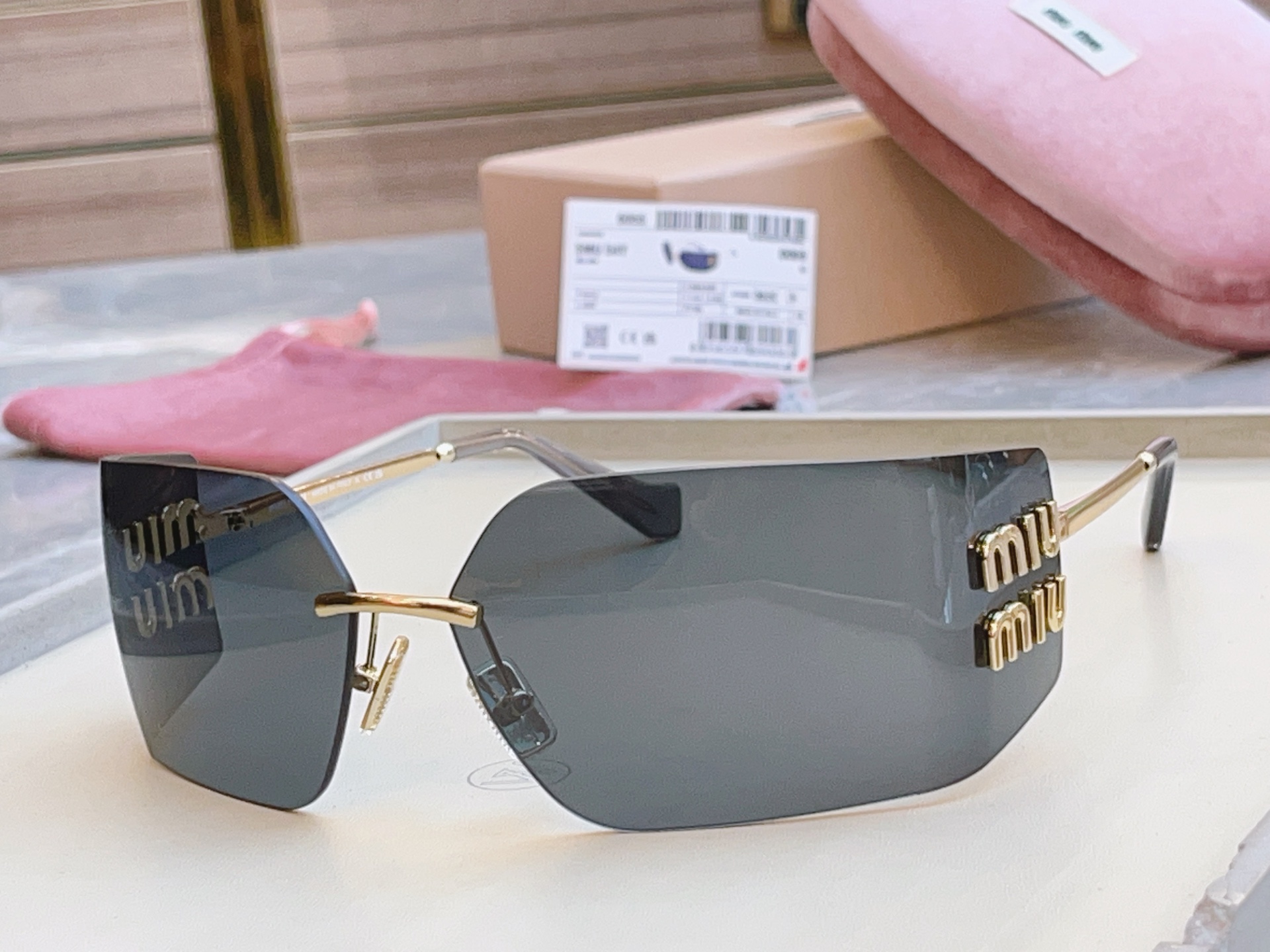 ，【MIUMI*】缪*缪新款太阳镜🕶️，Mod:SMU 54Y，高版本✨SIZE:80口14-110