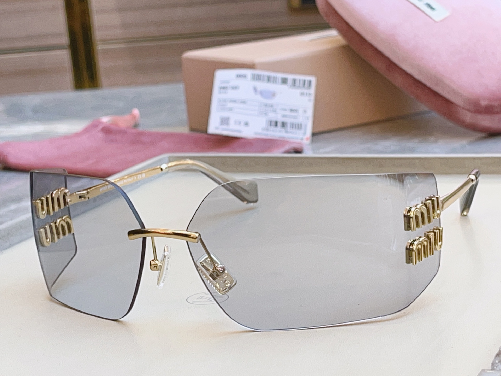 ，【MIUMI*】缪*缪新款太阳镜🕶️，Mod:SMU 54Y，高版本✨SIZE:80口14-110