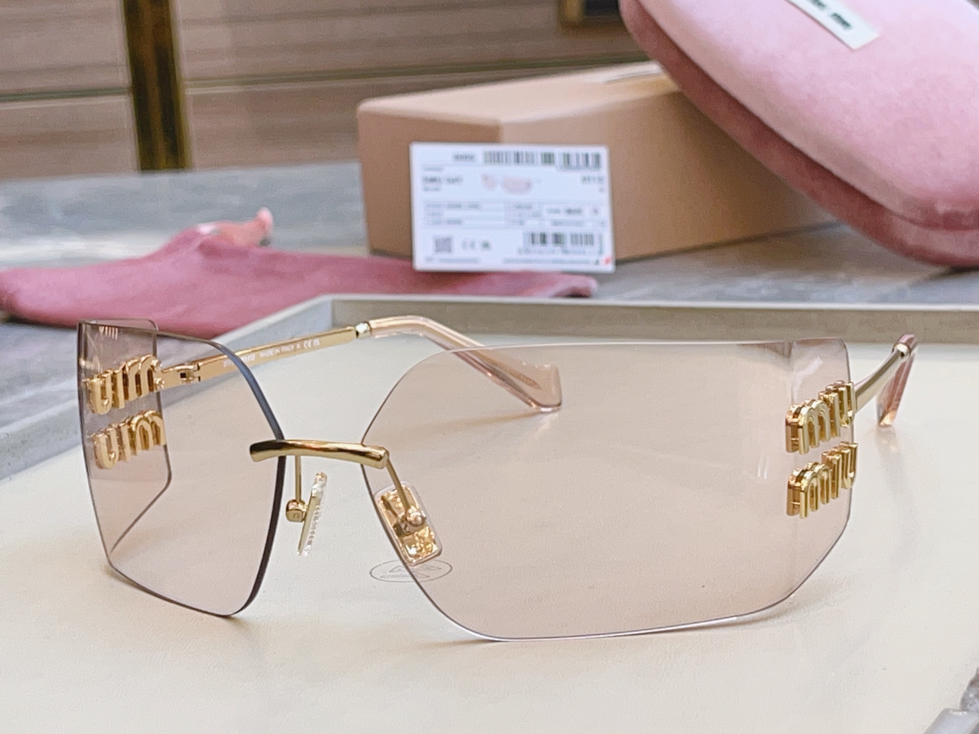 ，【MIUMI*】缪*缪新款太阳镜🕶️，Mod:SMU 54Y，高版本✨SIZE:80口14-110