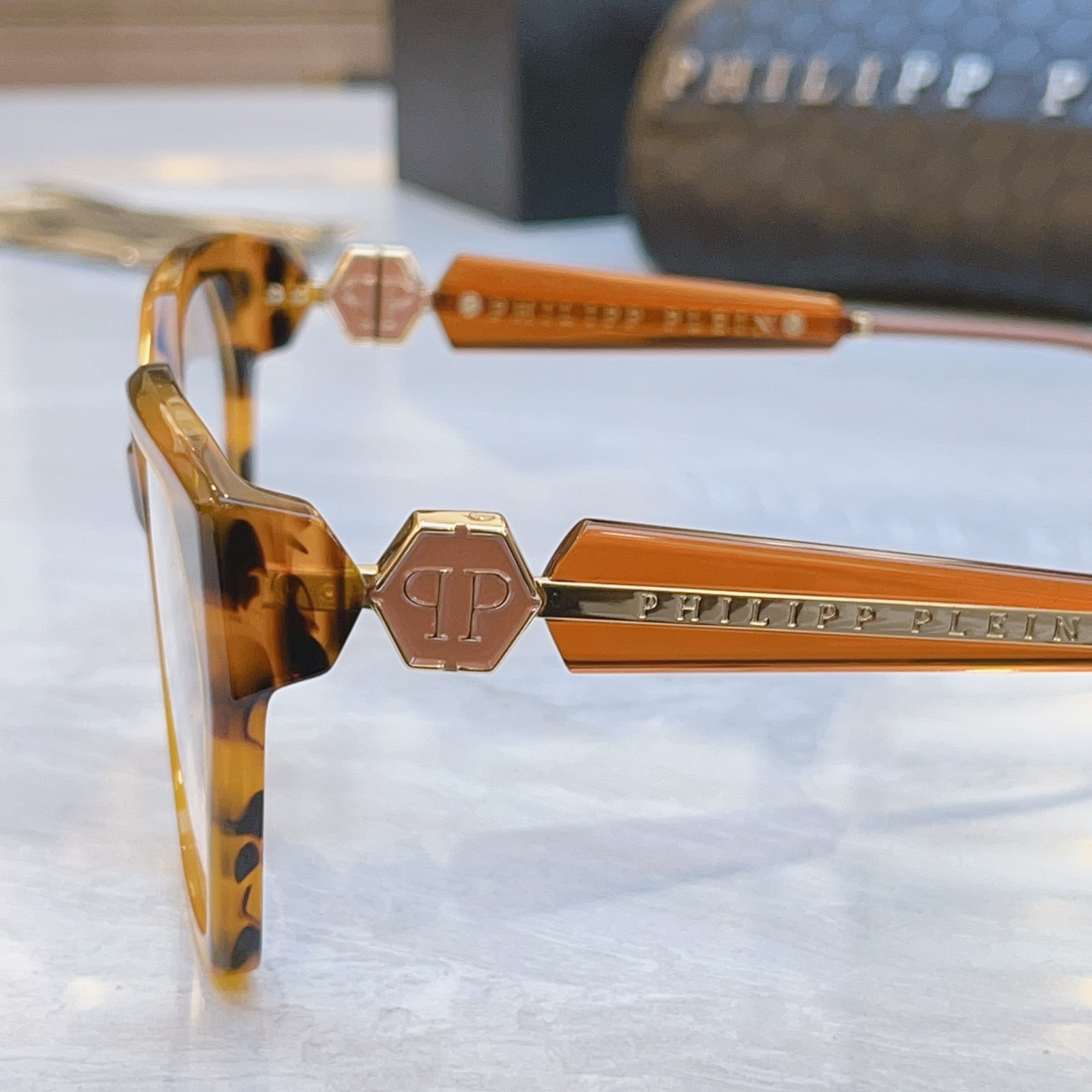 ，【PhiliPP Plei*】新款眼镜架，
Mod：VPS，Size：57口15-140