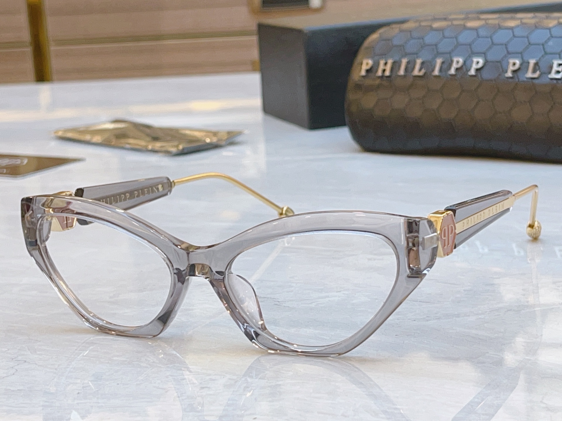 ，【PhiliPP Plei*】新款眼镜架，
Mod：VPS，Size：55口18-140