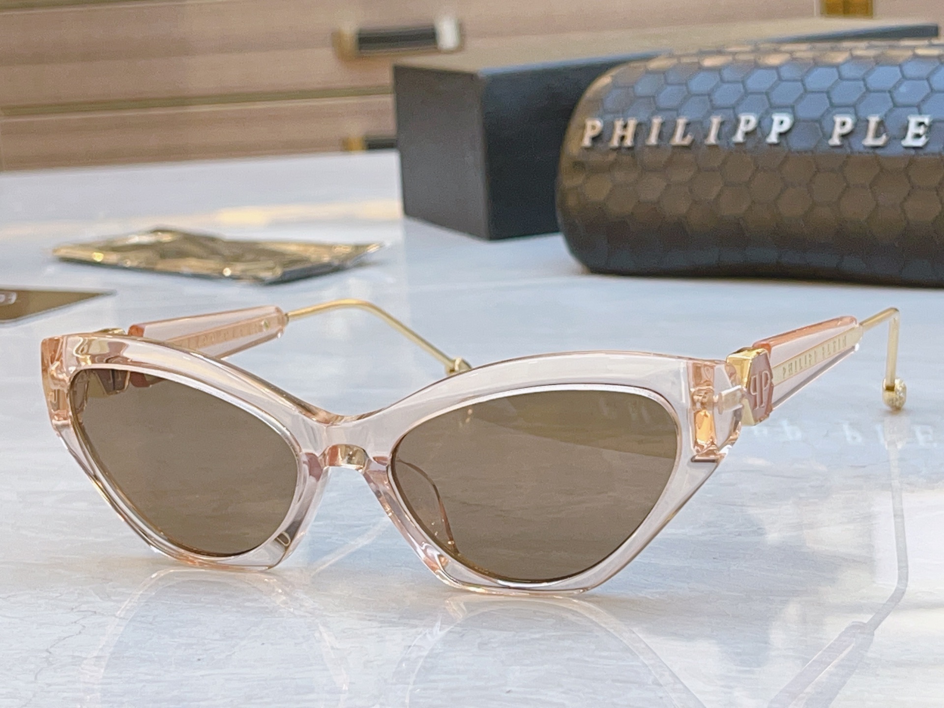 ，【PhiliPP Plei*】新款太阳镜，
Mod：VPS，Size：55口18-140