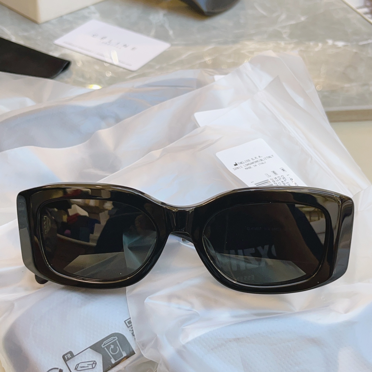 ，【CELIN*】赛*琳新款太阳镜， 原单高品质，MODELCL40282U ，SIZE 53口18-1