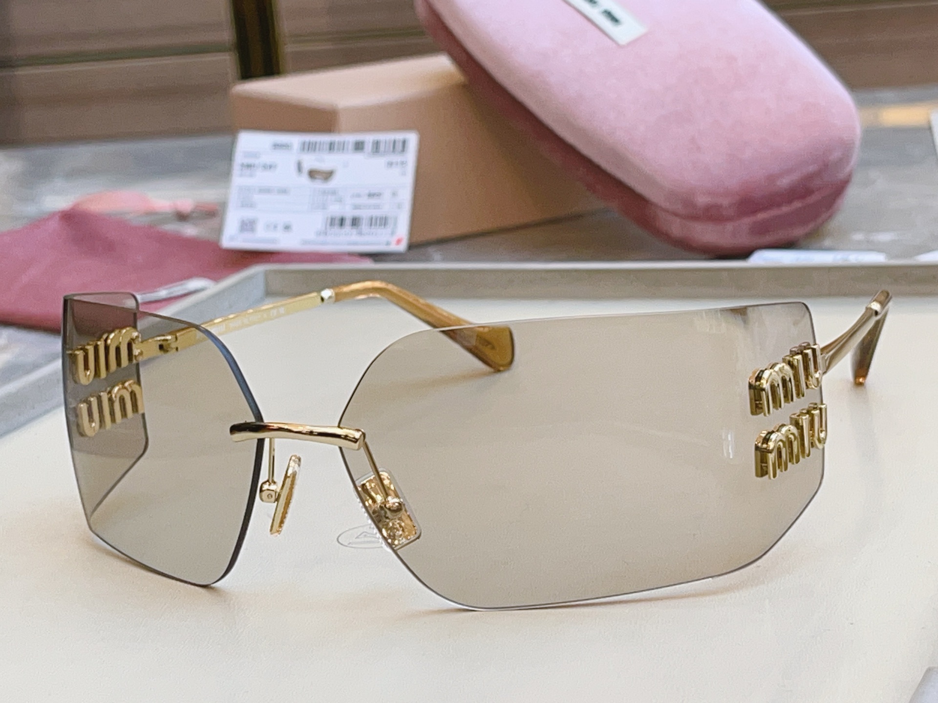，【MIUMI*】缪*缪新款太阳镜🕶️，Mod:SMU 54Y，高版本✨SIZE:80口14-110