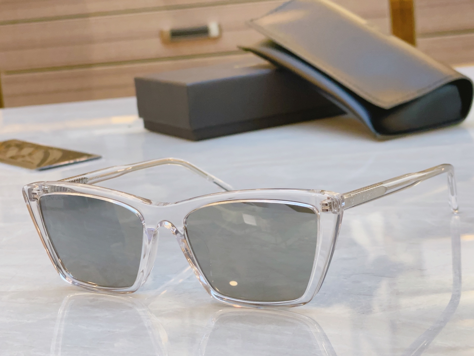 NO:354030,,【SAINT LAUREN*】Saint Laurent new glasses frame.MODELSL 737, SIZE54-hole 16-glasses sunglasses, glasses, saint laurent, saint laurent19860909,【SAINT LAUREN*】圣罗*兰新款眼镜架.MODELSL 737,SIZE54口16-眼镜墨镜太阳镜,眼镜,saint laurent,saint laurent,glasses