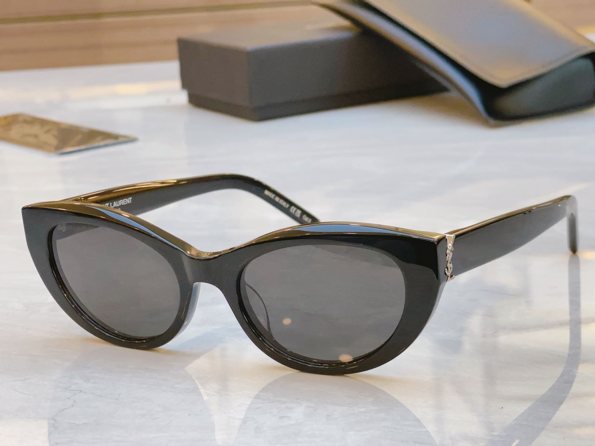 ，【SAINT LAUREN*】圣罗*兰新款眼镜架。MODEL：SL M115，SIZE：53口19-1