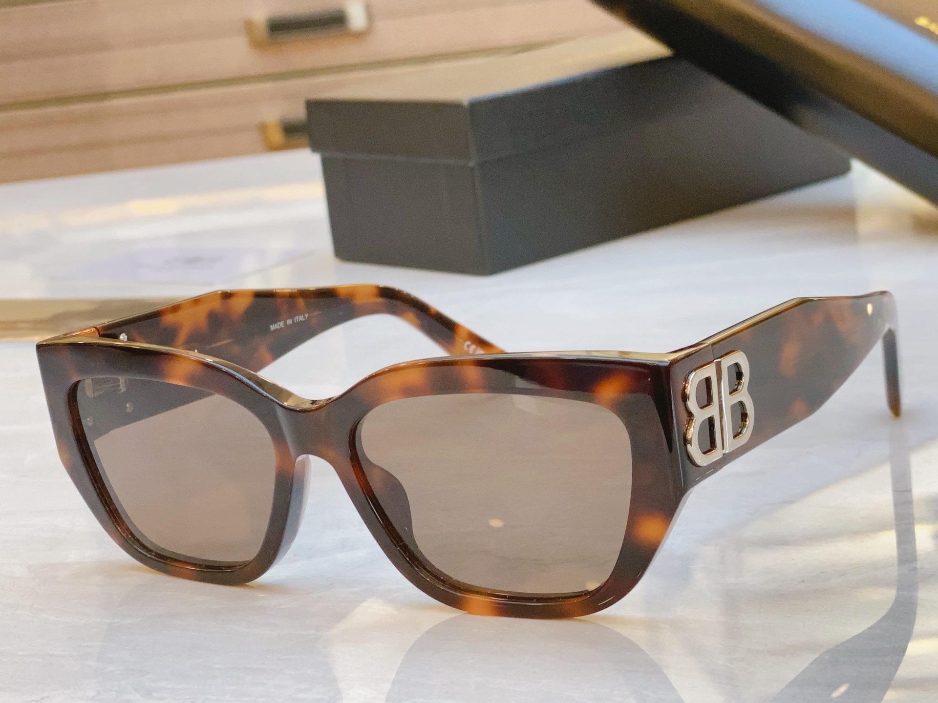 NO:354101,,【BALENCIAG*】Paris *Shijia new sunglasses, MODELBB0361SK, SIZE56-17-130 glasses sunglasses, glasses, balenciaga19860909,【BALENCIAG*】巴黎*世家新款太阳镜,MODELBB0361SK,SIZE56口17-130眼镜墨镜太阳镜,眼镜,balenciaga,glasses