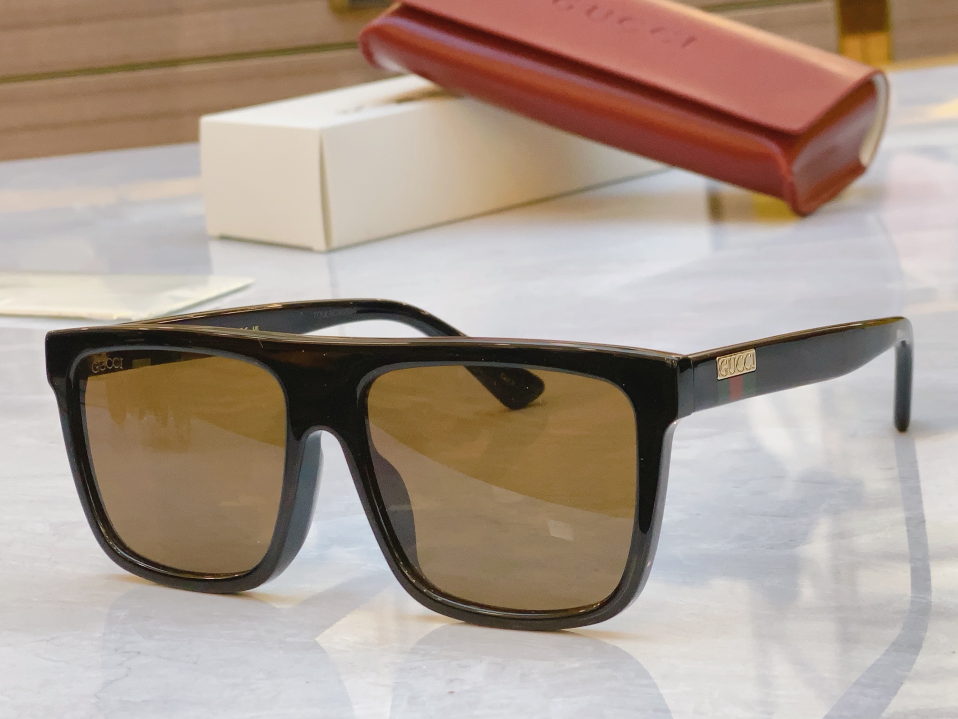 ，【GUCC*】古*驰新款太阳镜，MODEL：GG0748S，SIZE：59口17-145