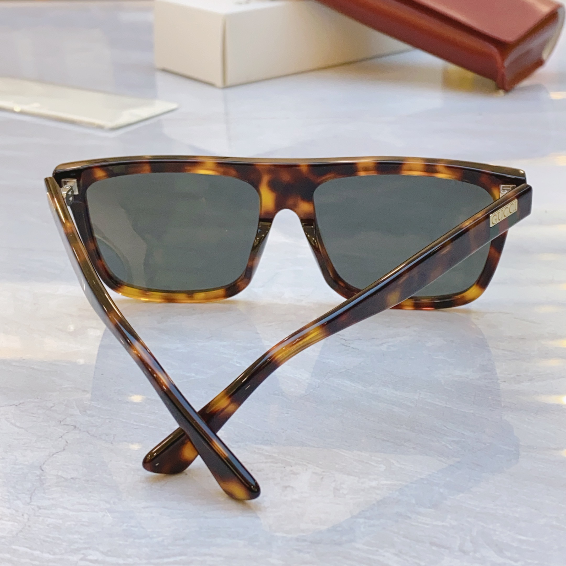 ，【GUCC*】古*驰新款太阳镜，MODEL：GG0748S，SIZE：59口17-145