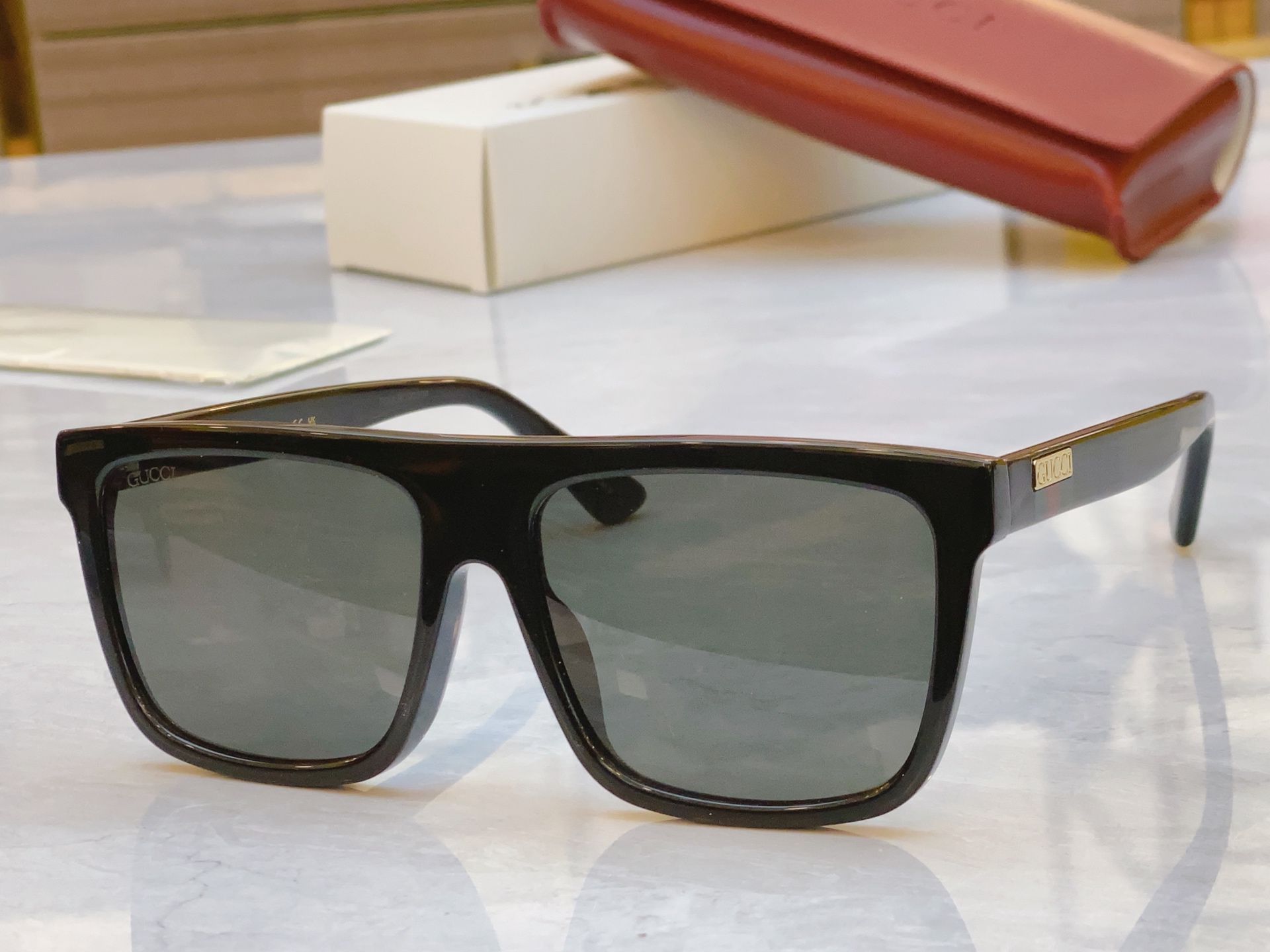 ，【GUCC*】古*驰新款太阳镜，MODEL：GG0748S，SIZE：59口17-145