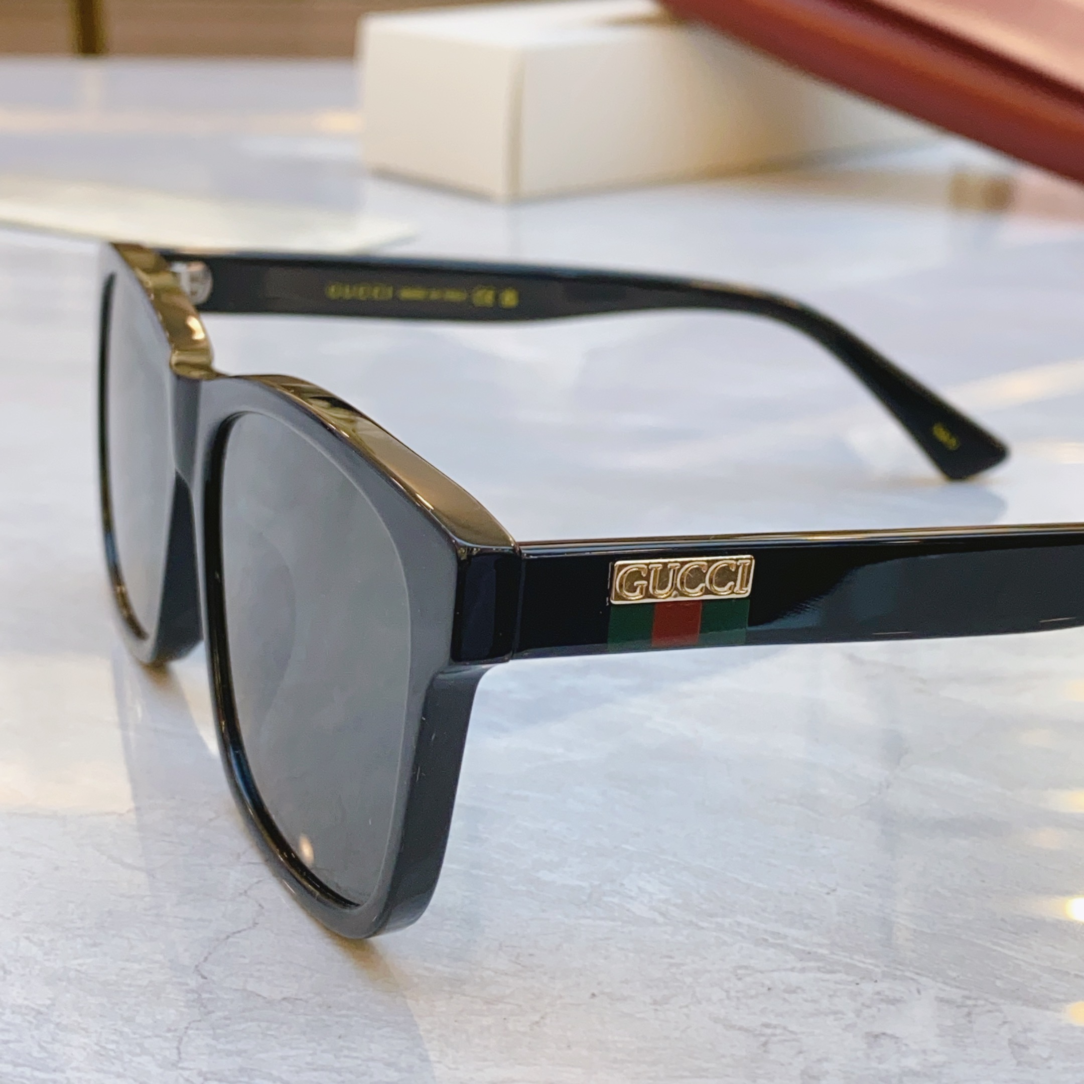 ，【GUCC*】古*驰新款太阳镜，MODEL：GG0746S，SIZE：57口16-145