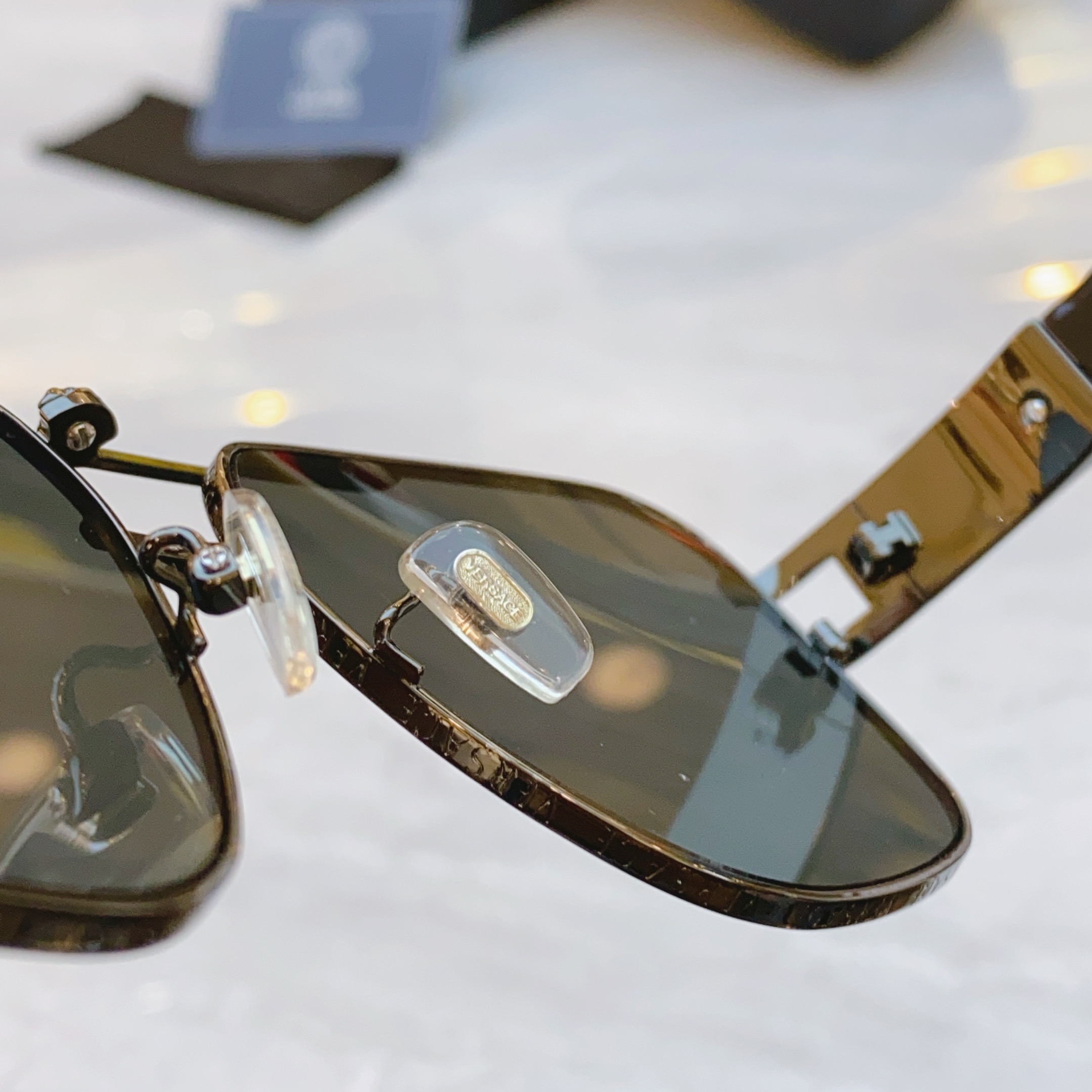 ，【VERSAC*】范思*哲新款太阳镜，MODEL：VE 5698，SIZE：61口14-145