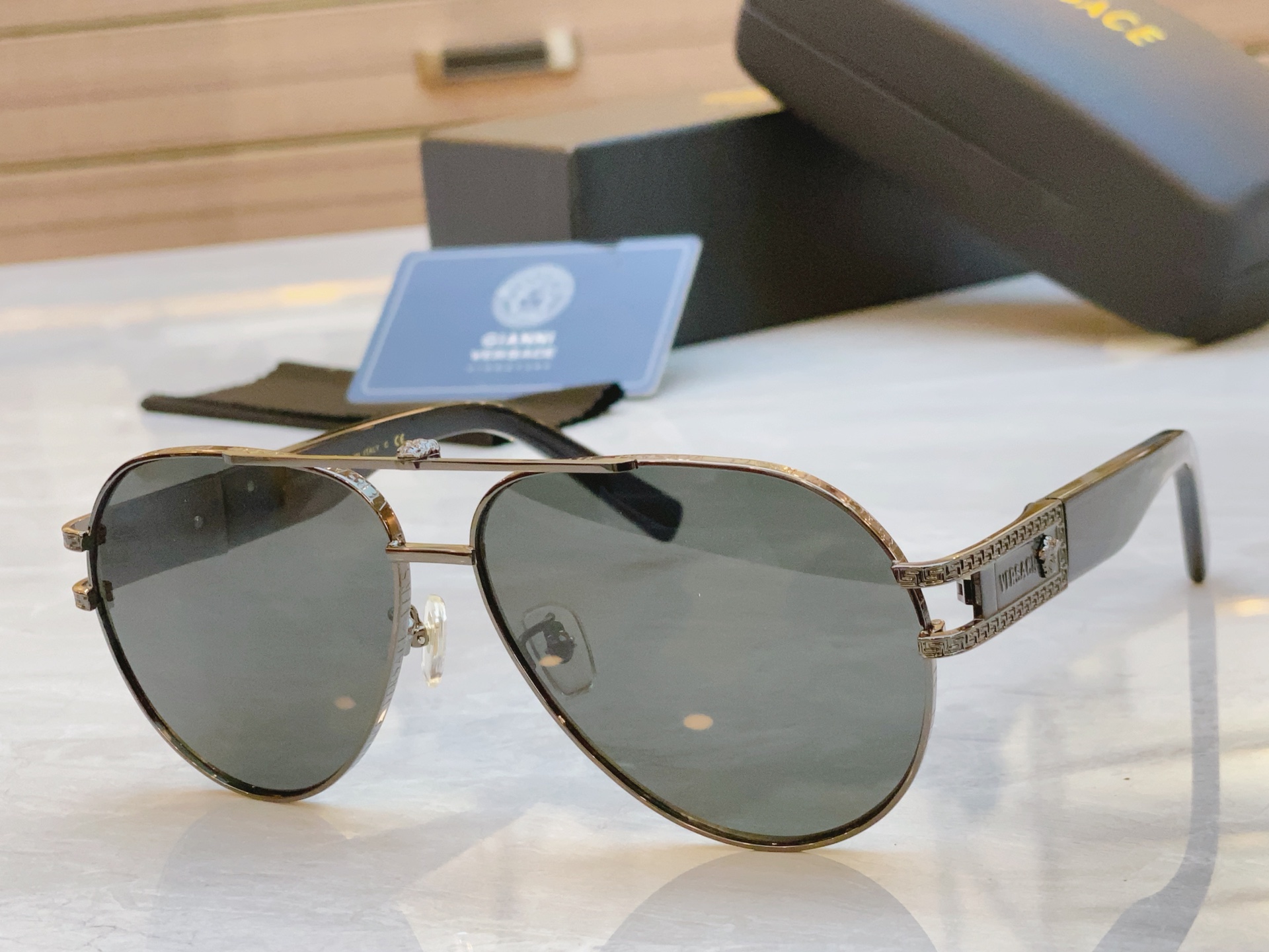 ，【VERSAC*】范思*哲新款太阳镜，MODEL：VE 5699，SIZE：62口13-145