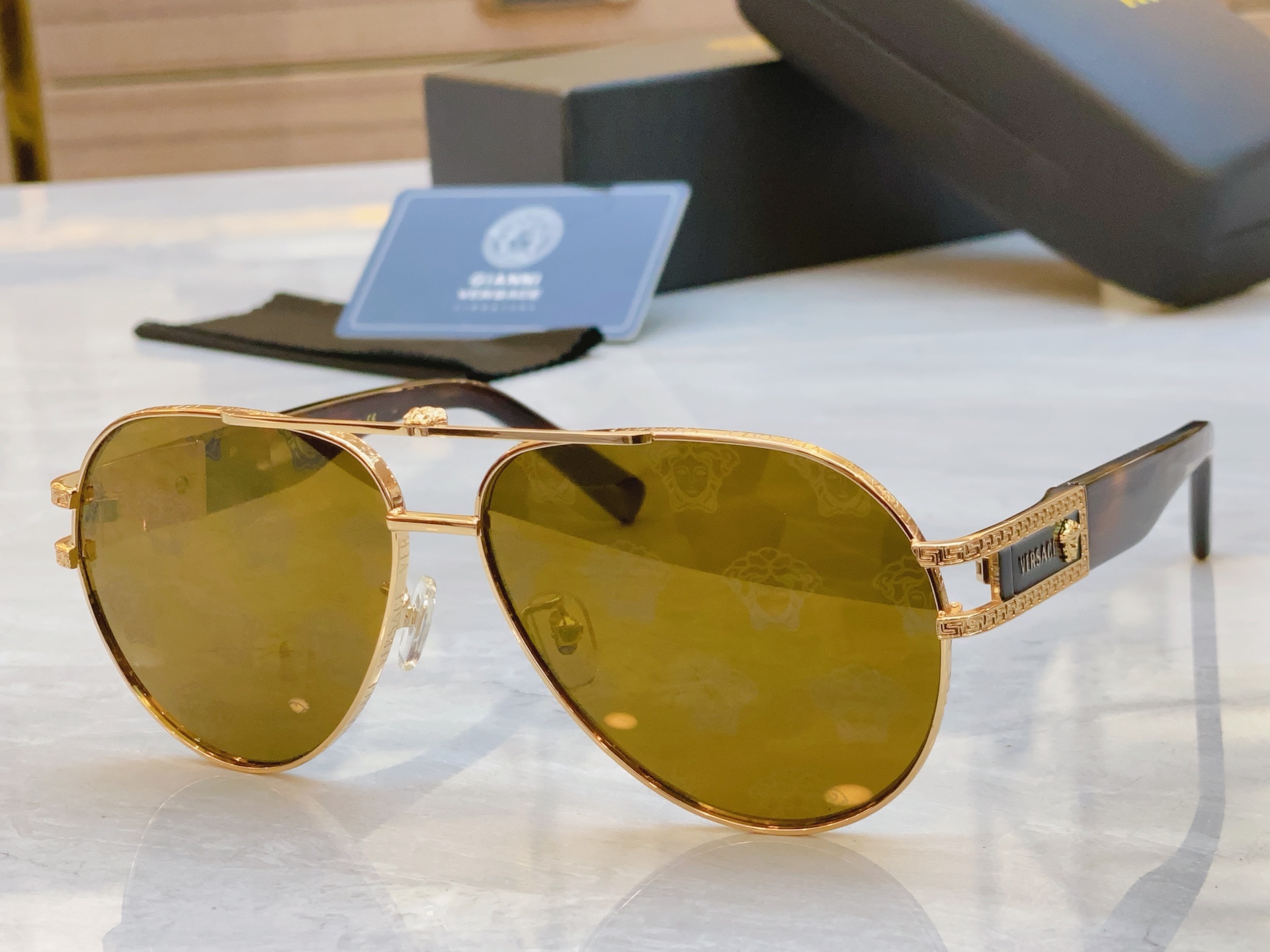 ，【VERSAC*】范思*哲新款太阳镜，MODEL：VE 5699，SIZE：62口13-145