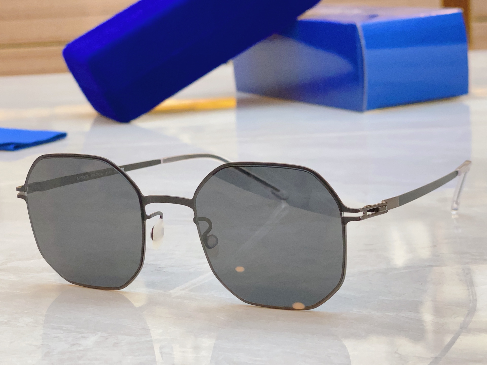 ，【MYKlT*】米吉*它新款太阳镜，德国无螺丝框架眼镜 Model PATENTED，Size49口2