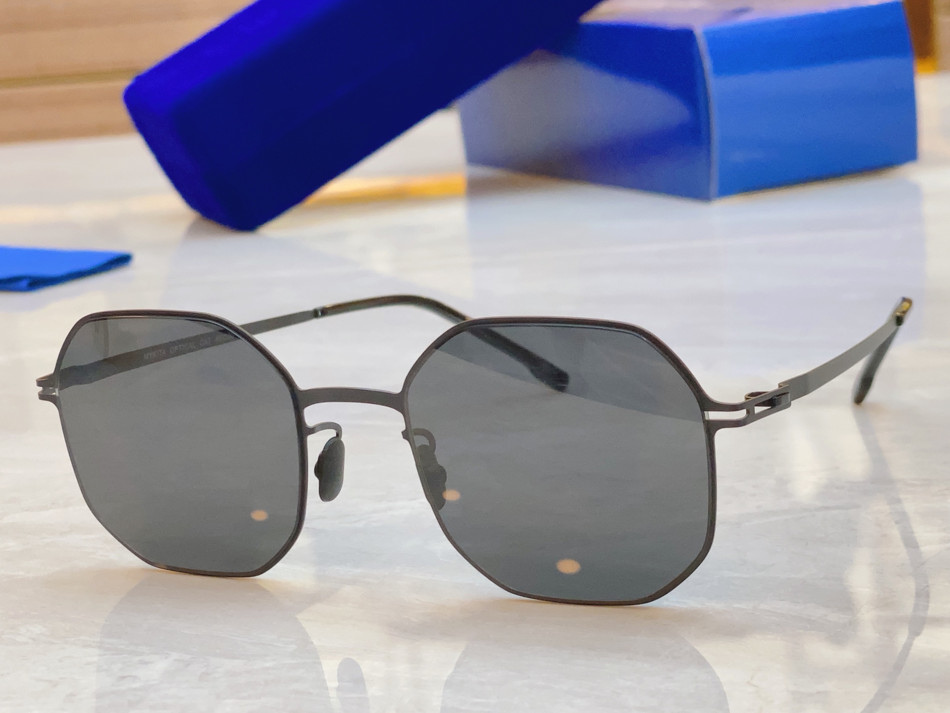 ，【MYKlT*】米吉*它新款太阳镜，德国无螺丝框架眼镜 Model PATENTED，Size49口2