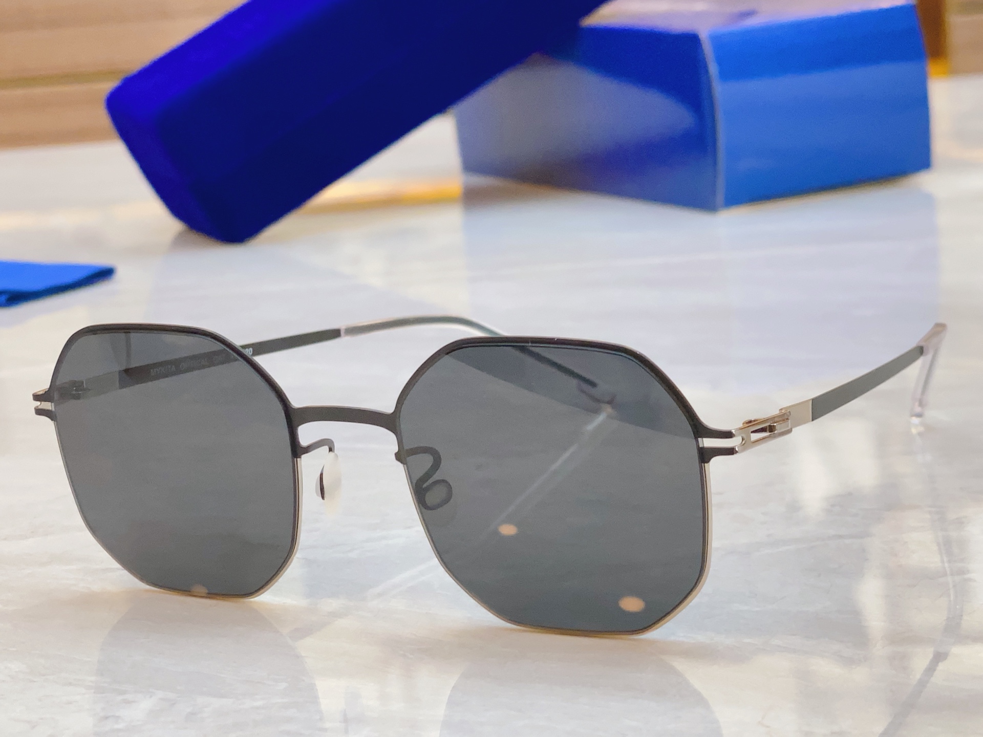 ，【MYKlT*】米吉*它新款太阳镜，德国无螺丝框架眼镜 Model PATENTED，Size49口2