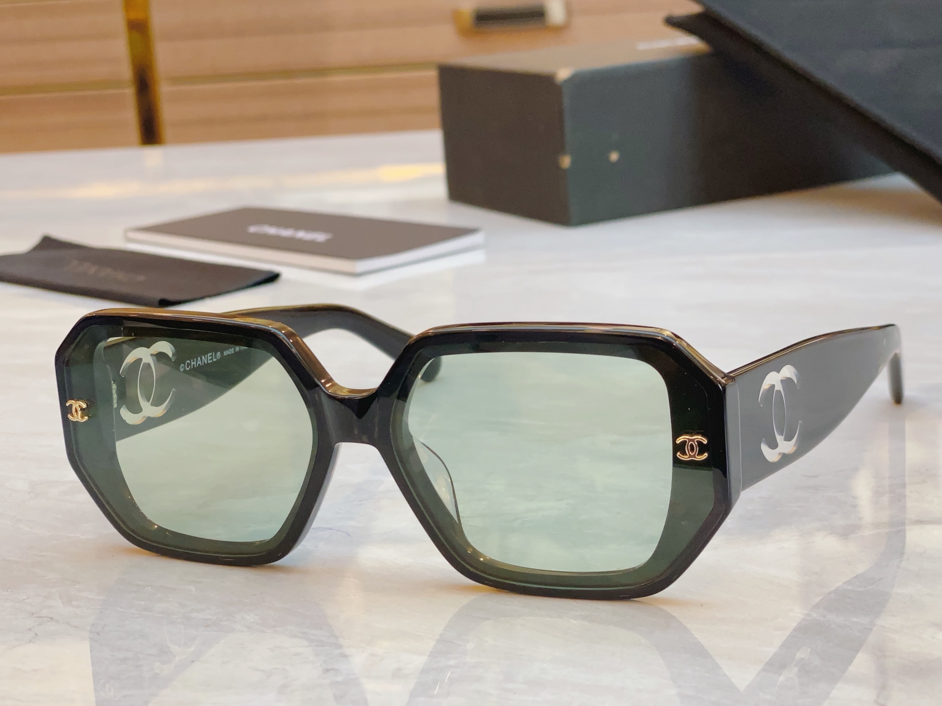 ，【CHANE*】香奈儿新款太阳镜🕶️🕶️，MODEL：CH6311，SIZE：61口16-145