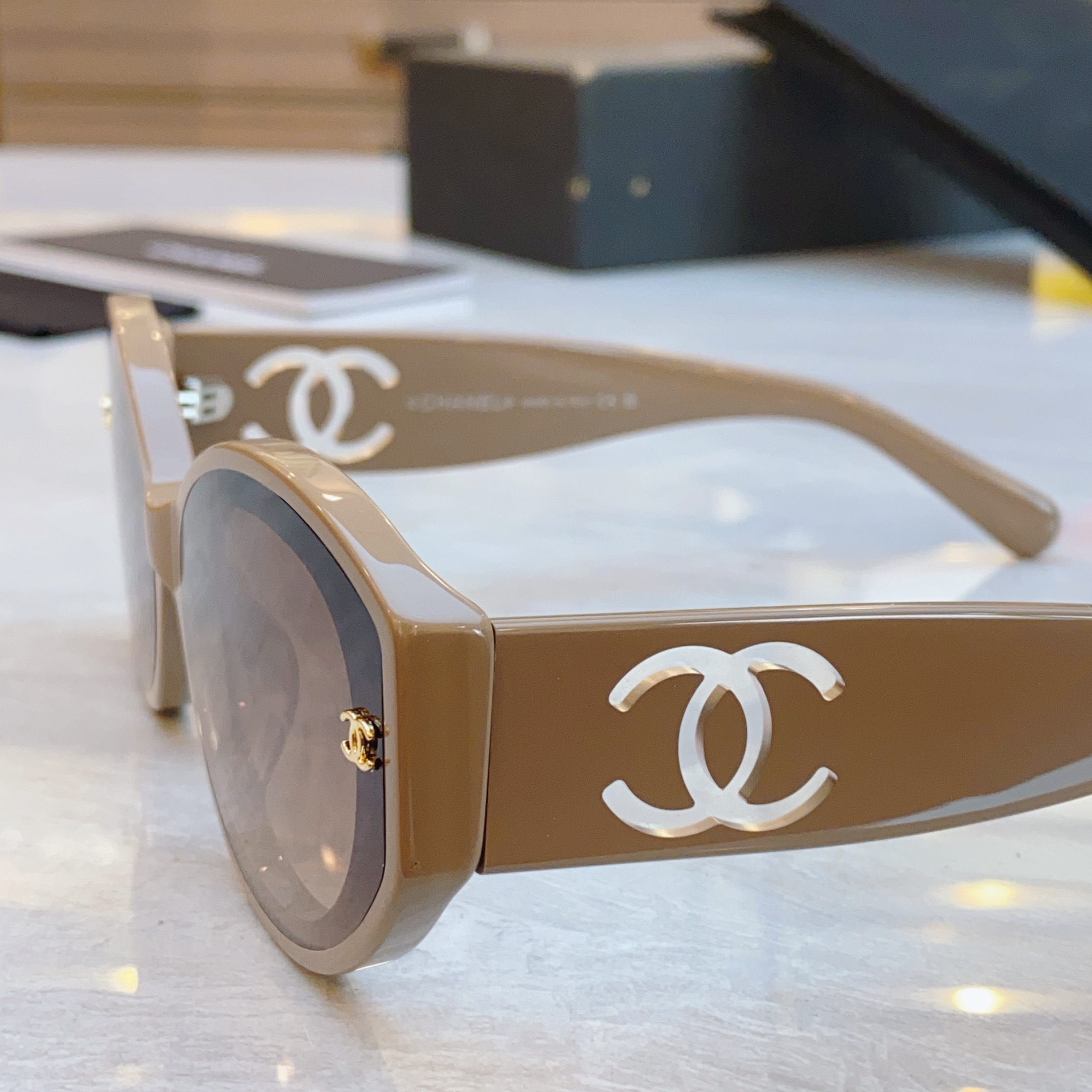 ，【CHANE*】香奈儿新款太阳镜🕶️🕶️，MODEL：CH6312，SIZE：61口17-145