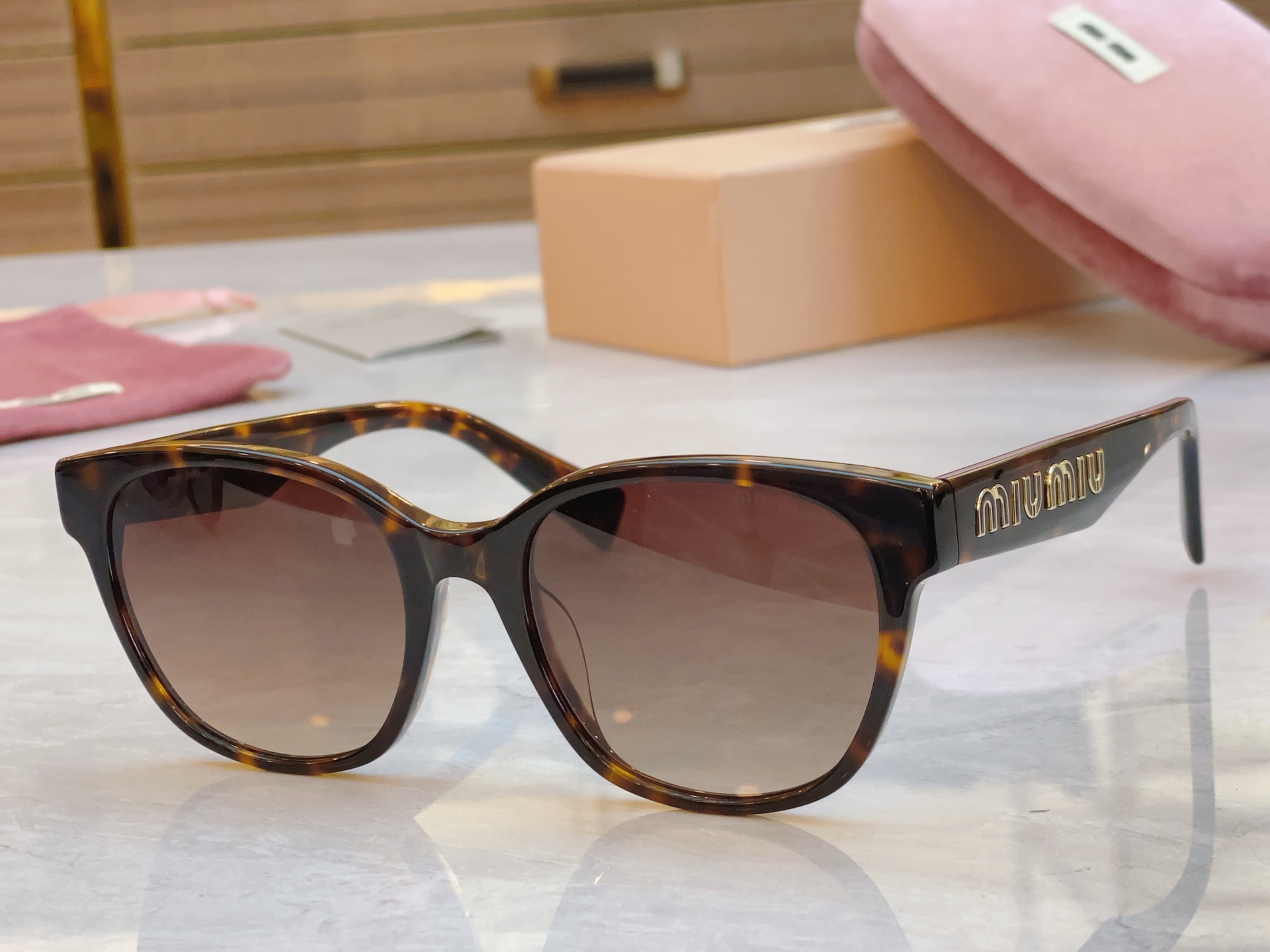 ，【MIUMI*】缪*缪新款眼镜架，Mod：SMU 087Z，SIZE53口20-135