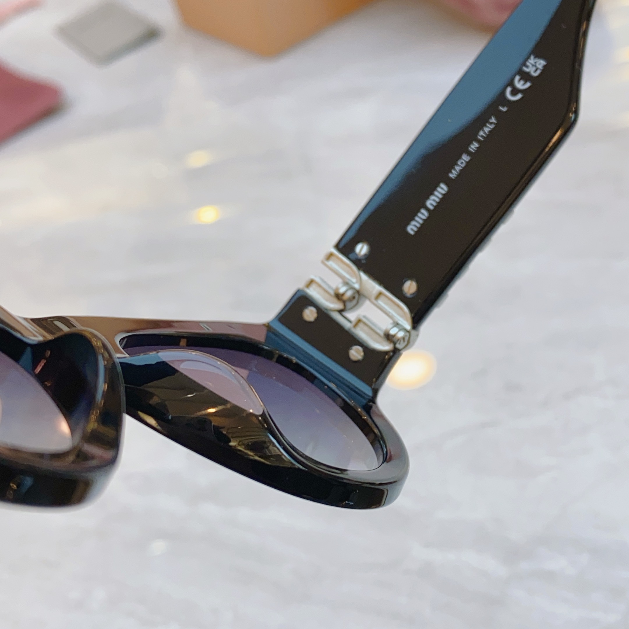 ，【MIUMI*】缪*缪新款眼镜架，Mod：SMU 082Z，SIZE52口21-135