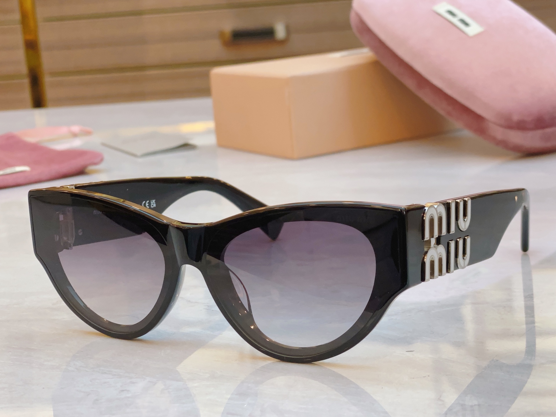 ，【MIUMI*】缪*缪新款眼镜架，Mod：SMU 082Z，SIZE52口21-135