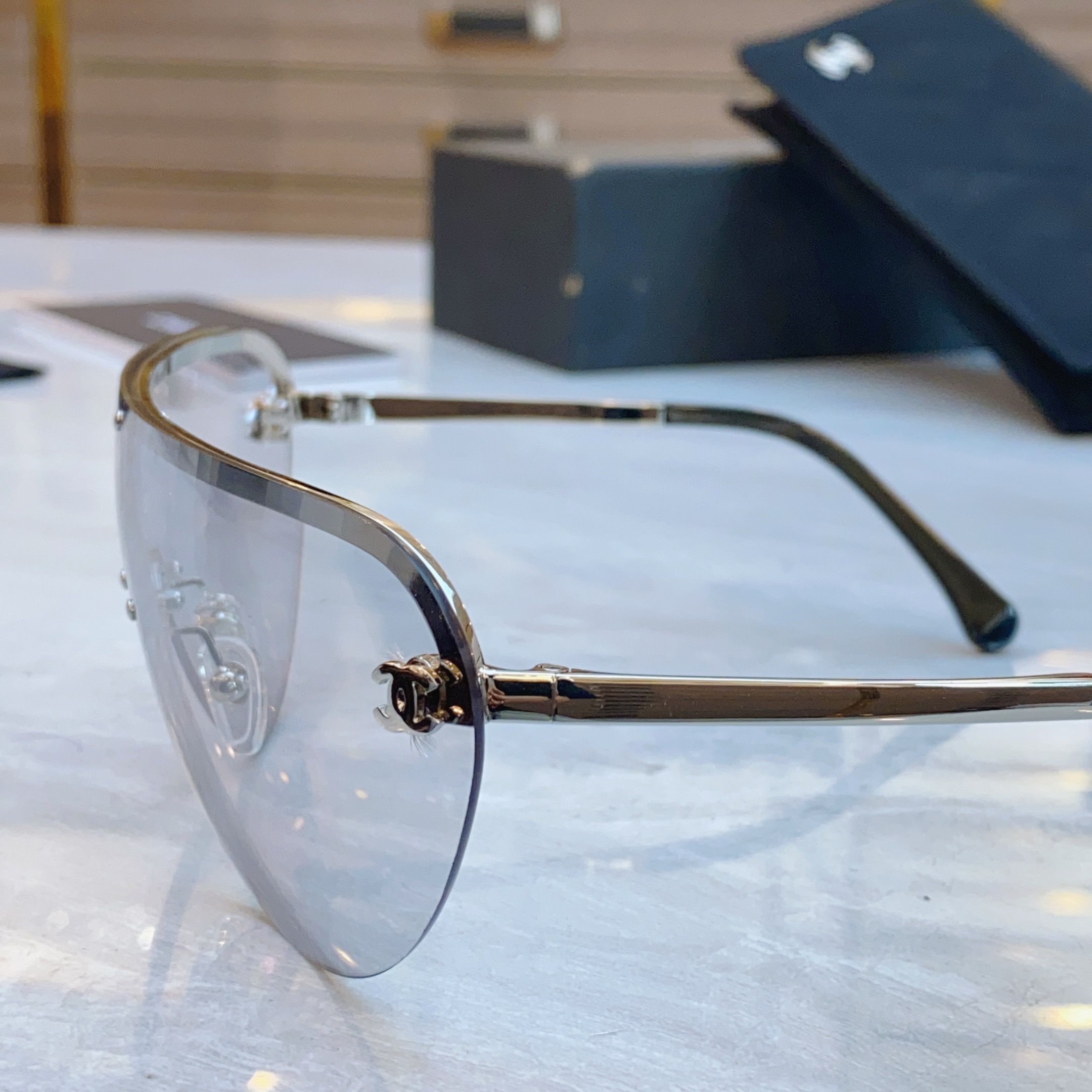 ，【CHANE*】香奈儿新款太阳镜🕶️🕶️，MODEL：CH9572，SIZE：153口0-122