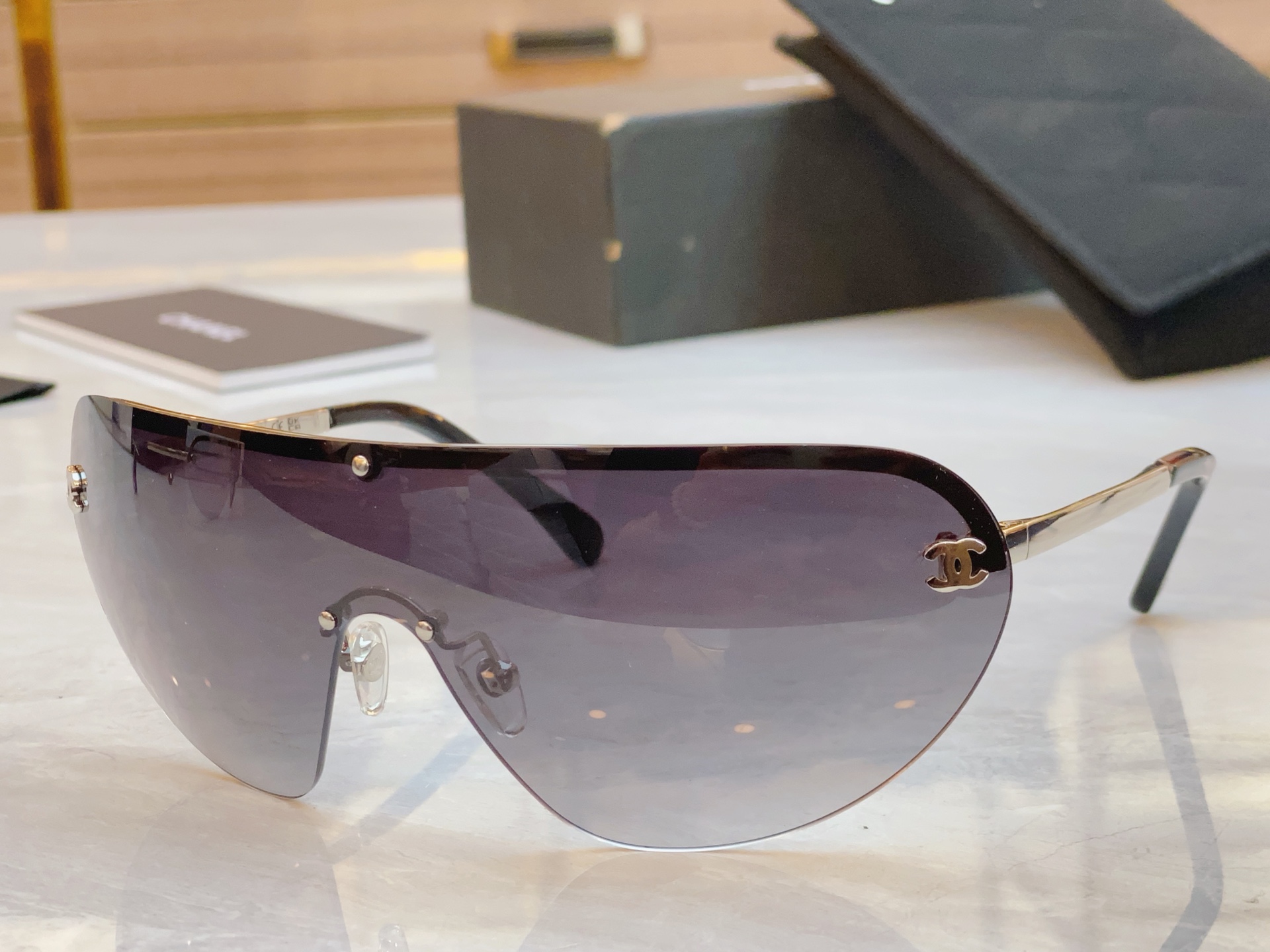，【CHANE*】香奈儿新款太阳镜🕶️🕶️，MODEL：CH9572，SIZE：153口0-122