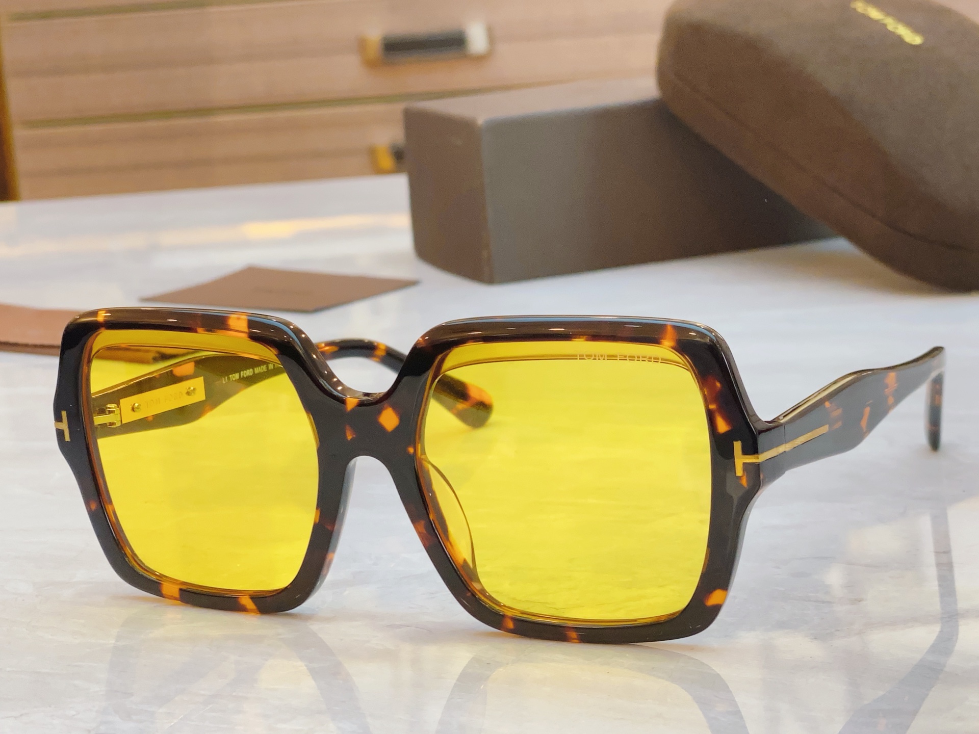 ，【TOM FOR*】汤姆*福特新款太阳镜🕶️，MODEL：FT1194，SIZE：55口21-135