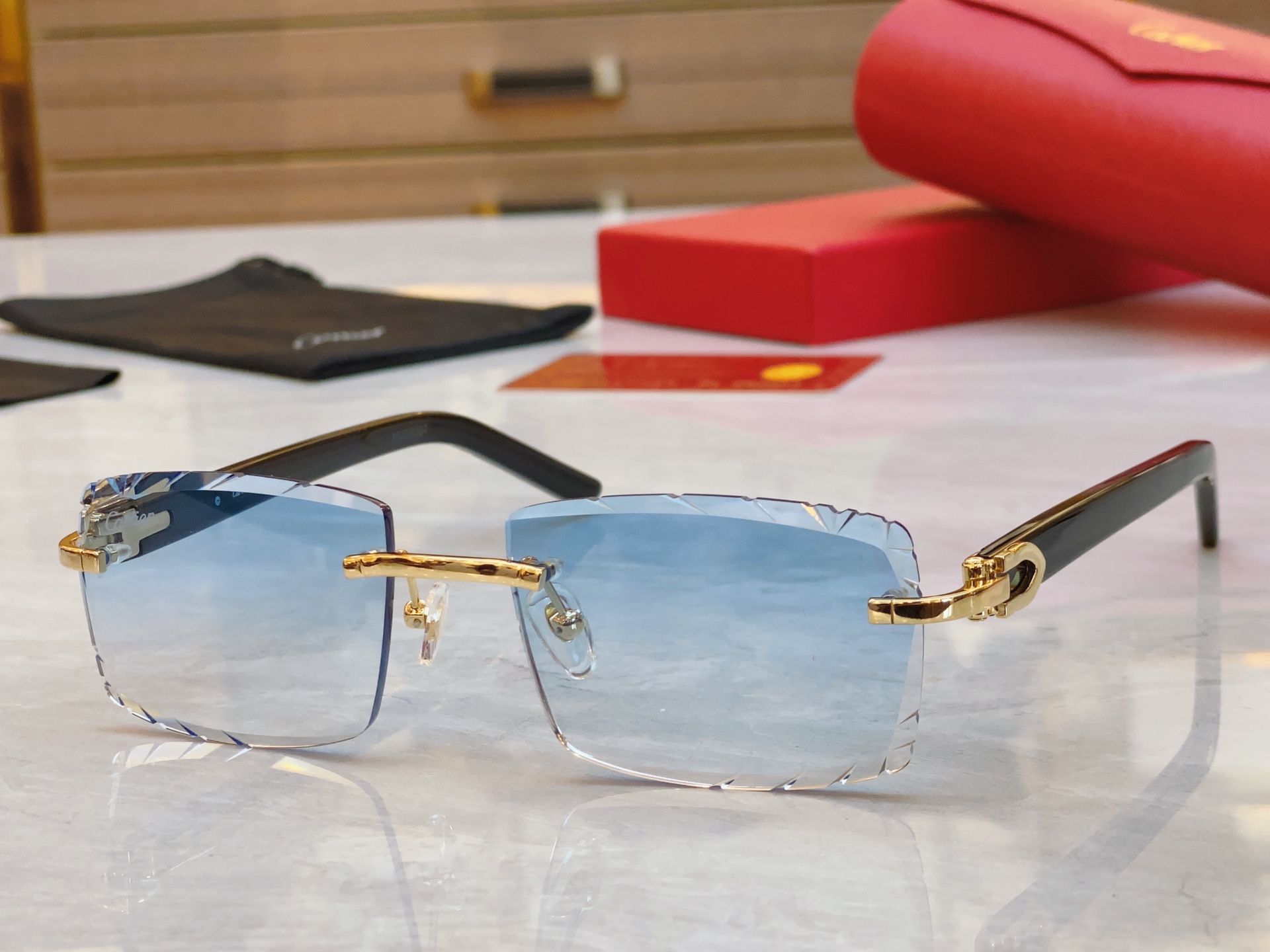 ，【CARTIE*】卡地*亚新款太阳镜，CT0528S，size 60口16-148