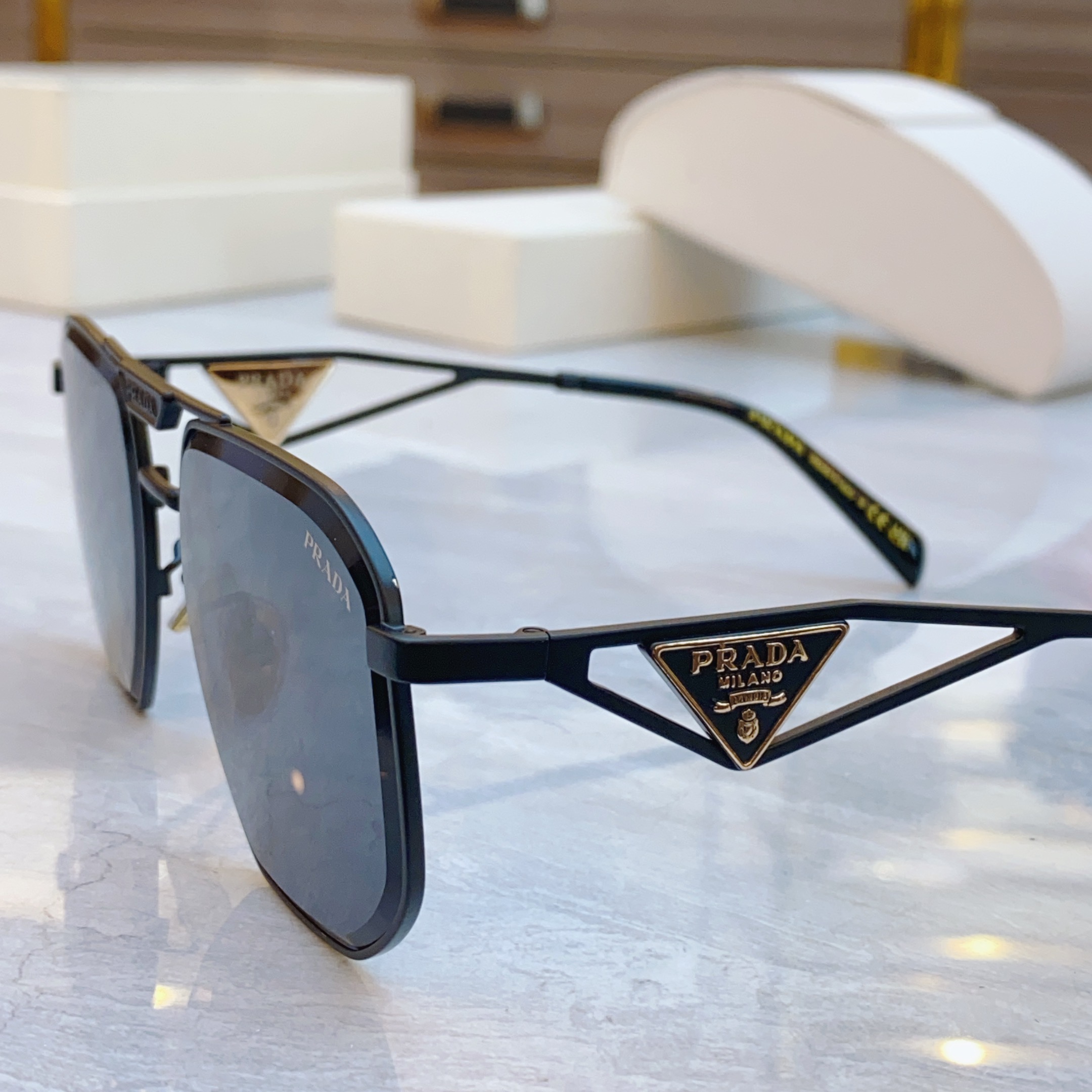 ，【PRAD*】普拉*达新款太阳镜，MODEL：SPR 112W，SIZE：59口18-145