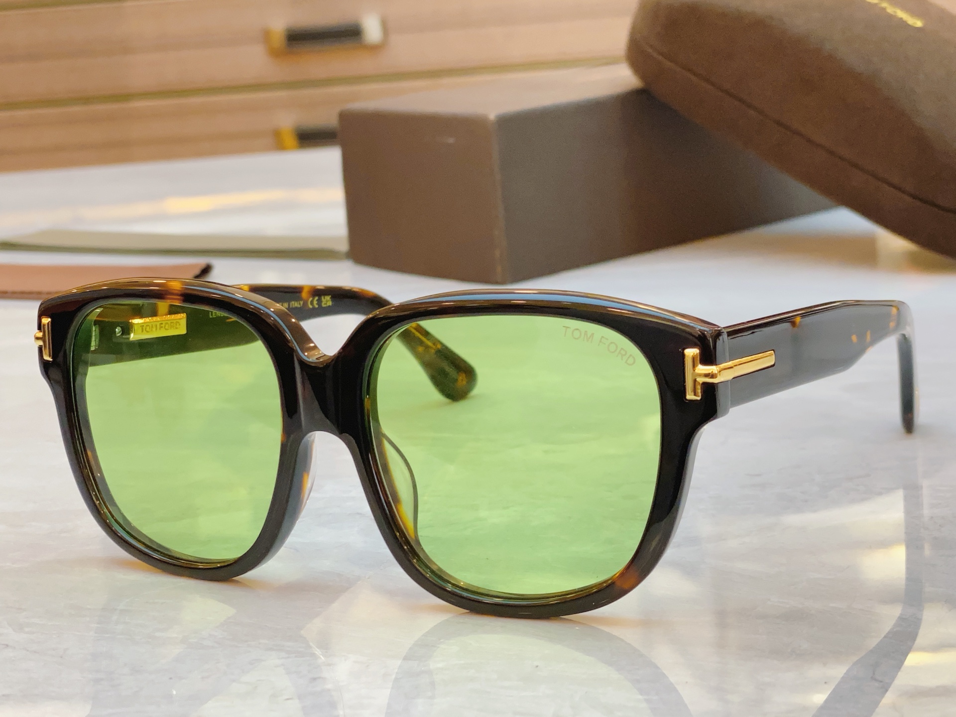 ，【TOM FOR*】汤姆*福特新款太阳镜🕶️，MODEL：FT1236，SIZE：58口19-140