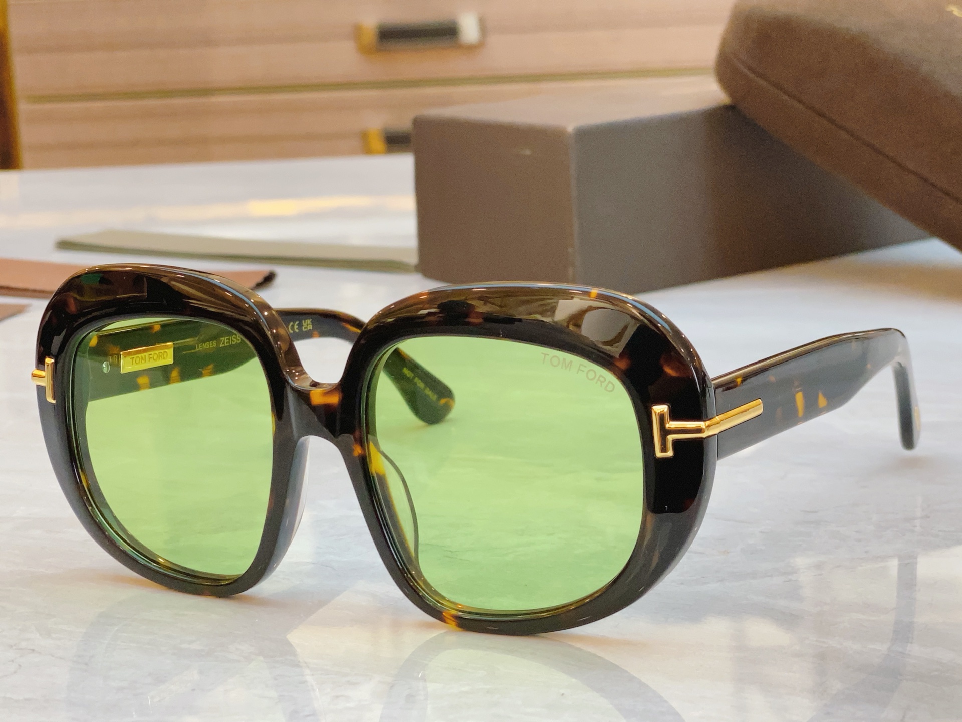，【TOM FOR*】汤姆*福特新款太阳镜🕶️，MODEL：FT1237，SIZE：53口19-140