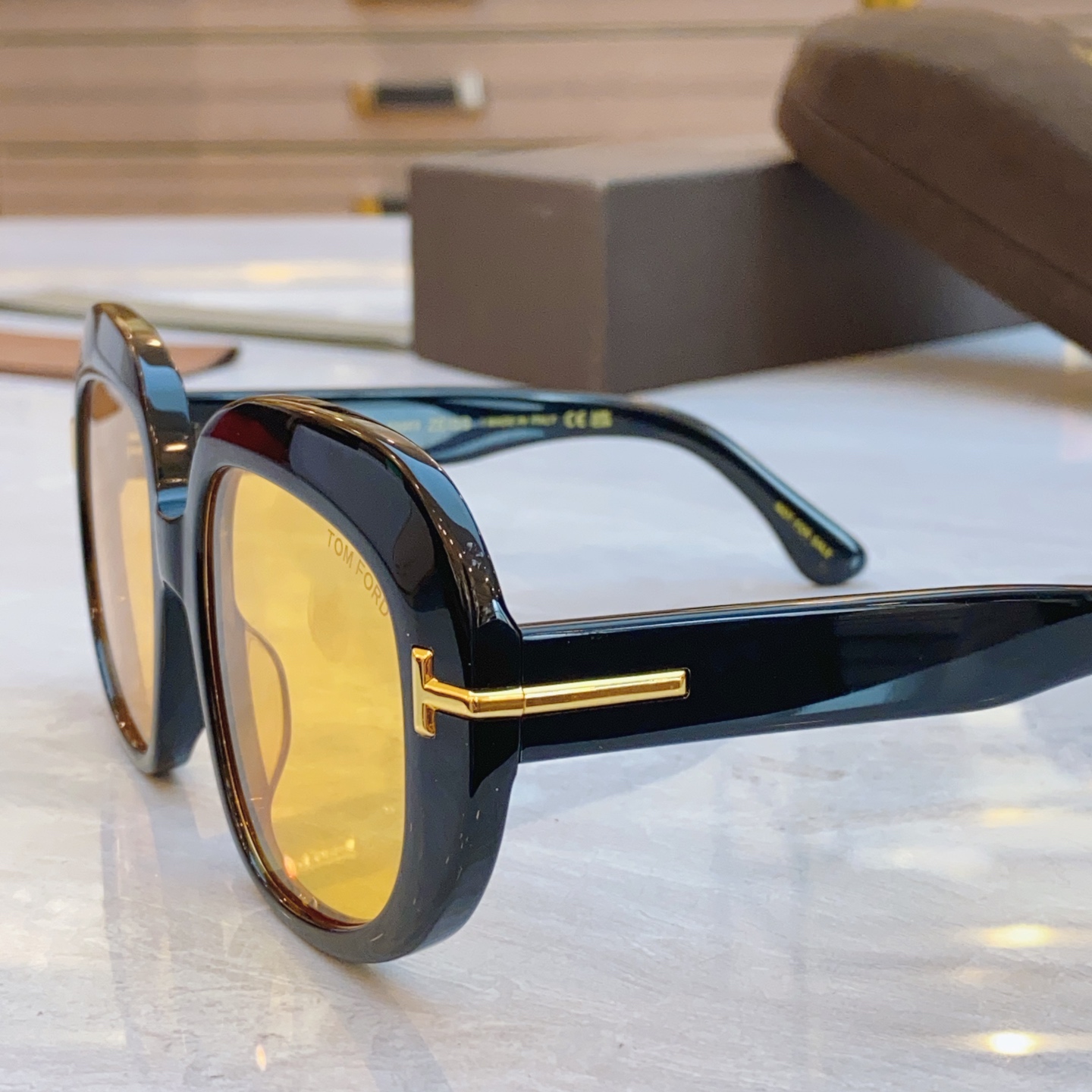 ，【TOM FOR*】汤姆*福特新款太阳镜🕶️，MODEL：FT1237，SIZE：53口19-140
