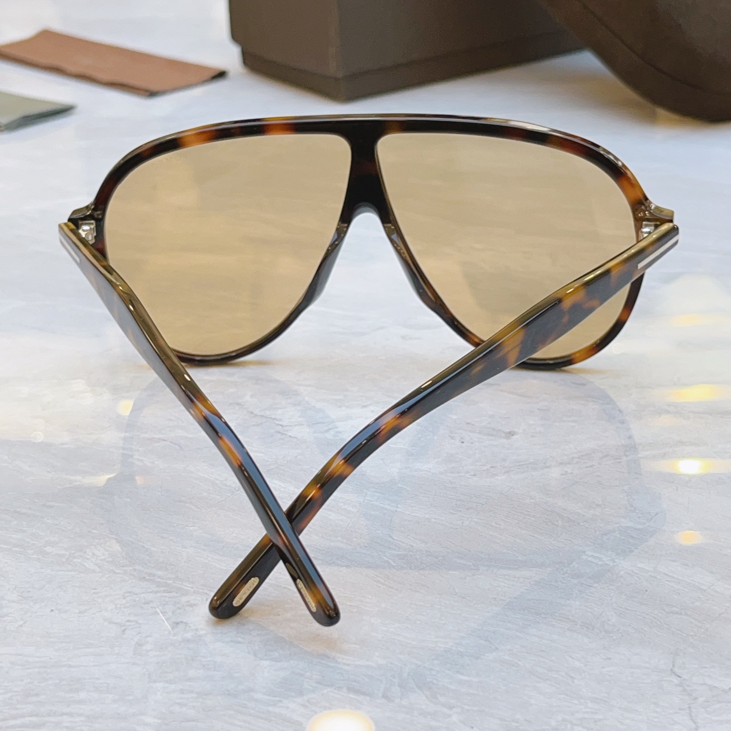 ，【TOM FOR*】汤姆*福特新款太阳镜🕶️，MODEL：FT1211，SIZE：65口5-140