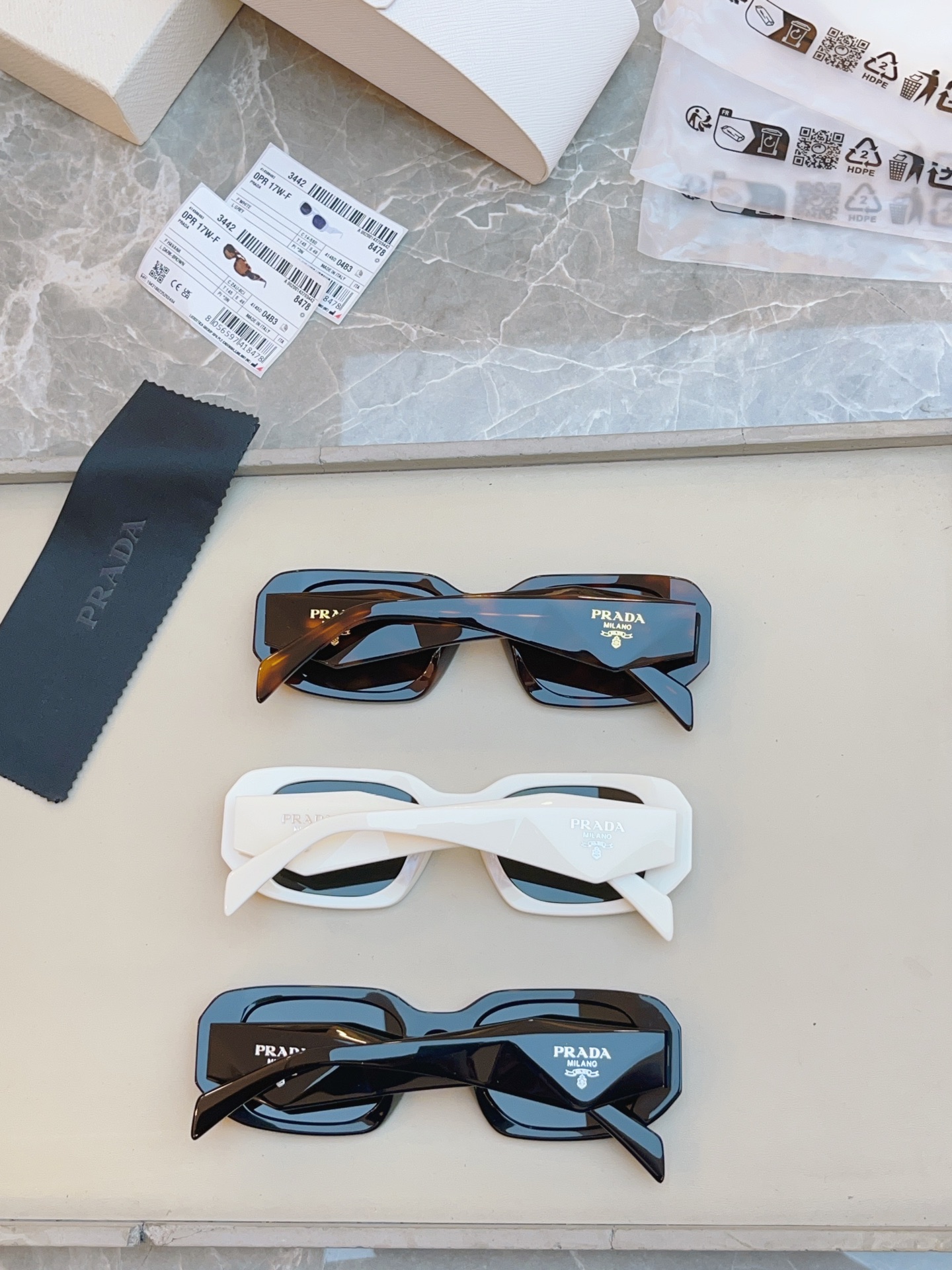 ，【PRAD*】普拉*达 SPR 17W-F 万众瞩目的顶级货~前后经历了足足几个月的摸索打版 总算不负