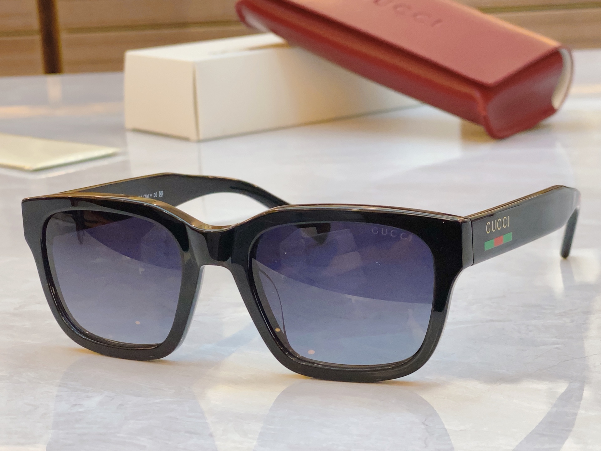 ，【GUCC*】古*驰新款太阳镜，MODEL：GG1857SK，SIZE：51口20-140