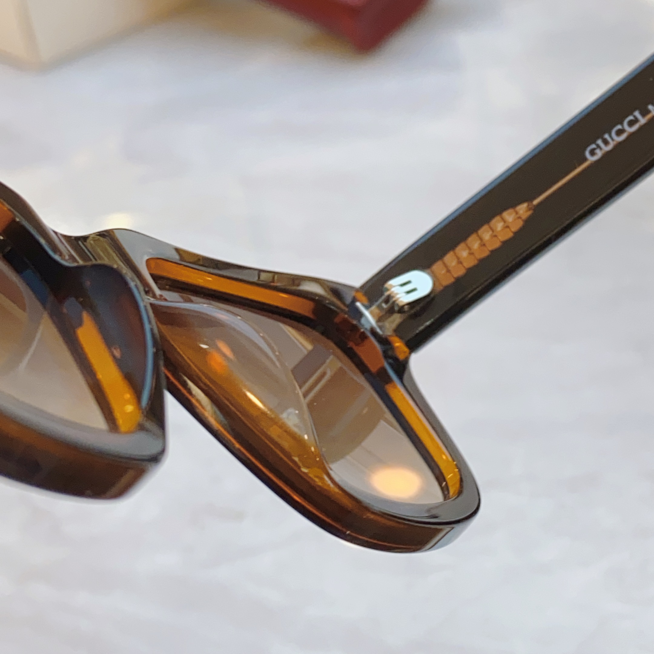 ，【GUCC*】古*驰新款太阳镜，MODEL：GG1857SK，SIZE：51口20-140