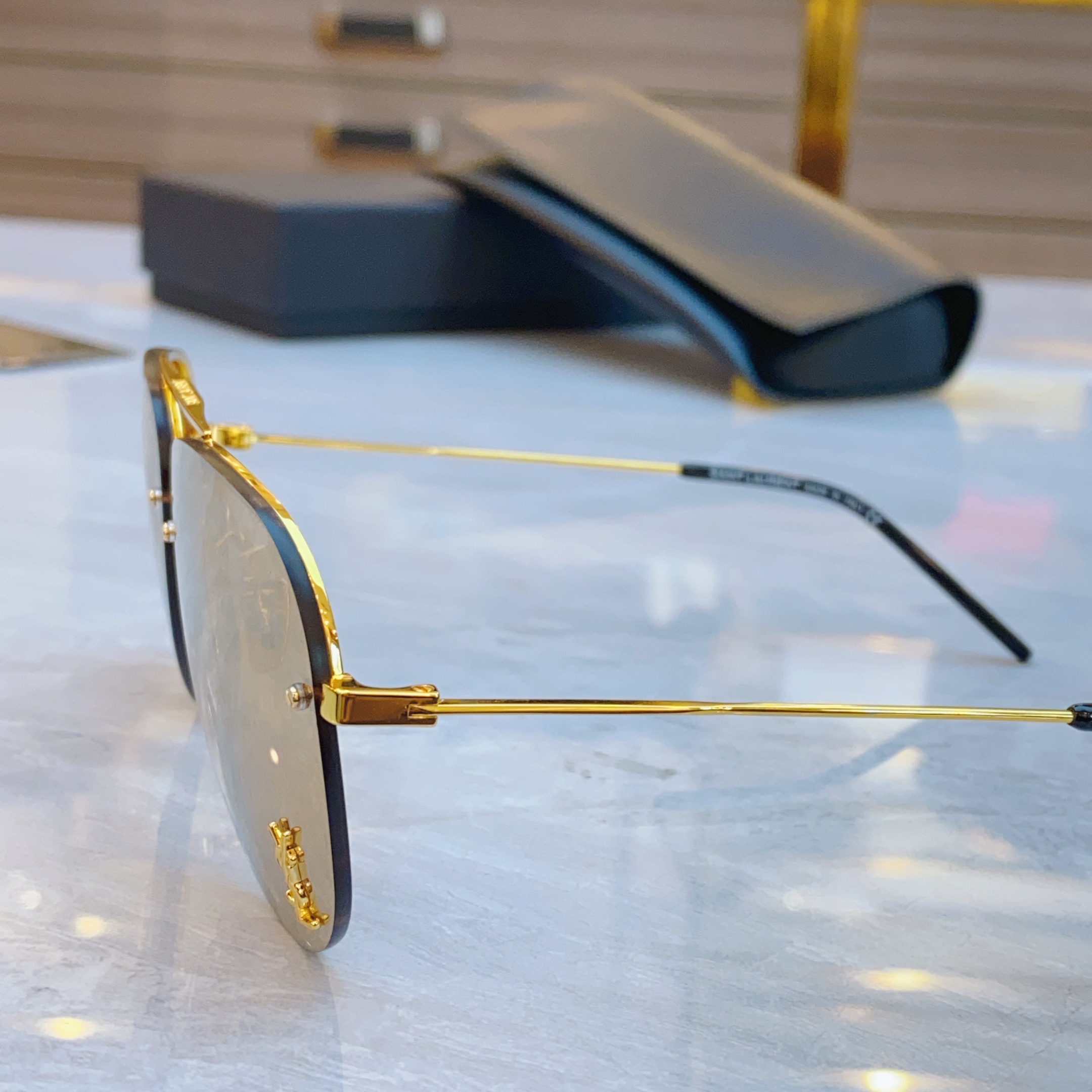 ，【SAINT LAUREN*】圣罗*兰新款眼镜架。MODEL：CLASSIC11M，SIZE：59口2