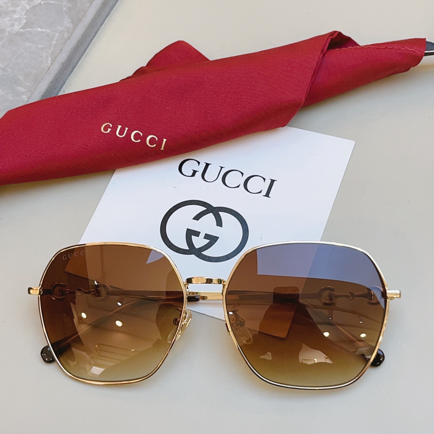 马衔扣倪妮 鹿晗同款 高品质一比一，条码袋子包装【GUCC*】古*驰 GG0882SA 墨镜女方框1955系列古驰太阳镜