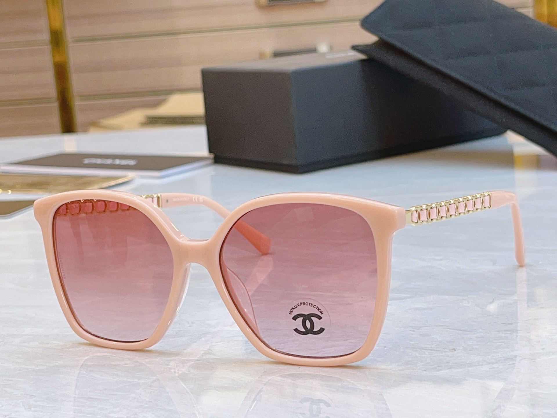 ，【CHANE*】香奈儿新款太阳镜🕶️🕶️，MODEL：CH5545，SIZE：54口18-145
