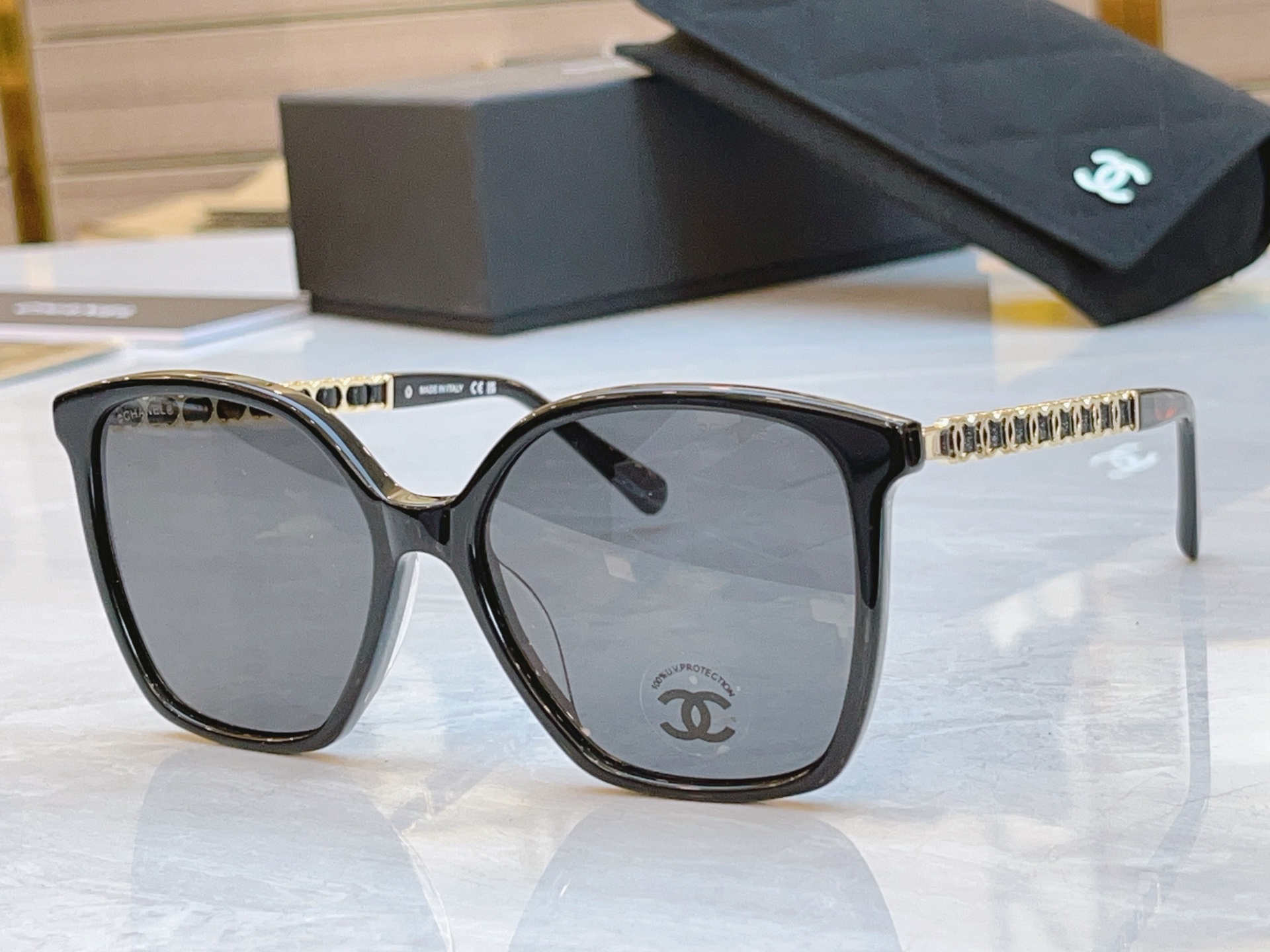 ，【CHANE*】香奈儿新款太阳镜🕶️🕶️，MODEL：CH5545，SIZE：54口18-145