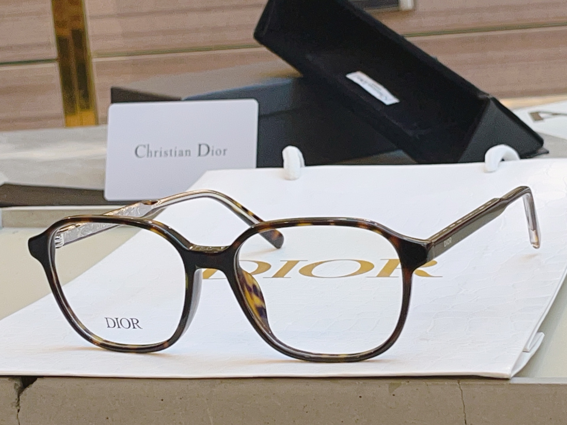 ，【Dio*】迪*奥新款光学架，
Mod：InDior O S3I，Size：53口16-145